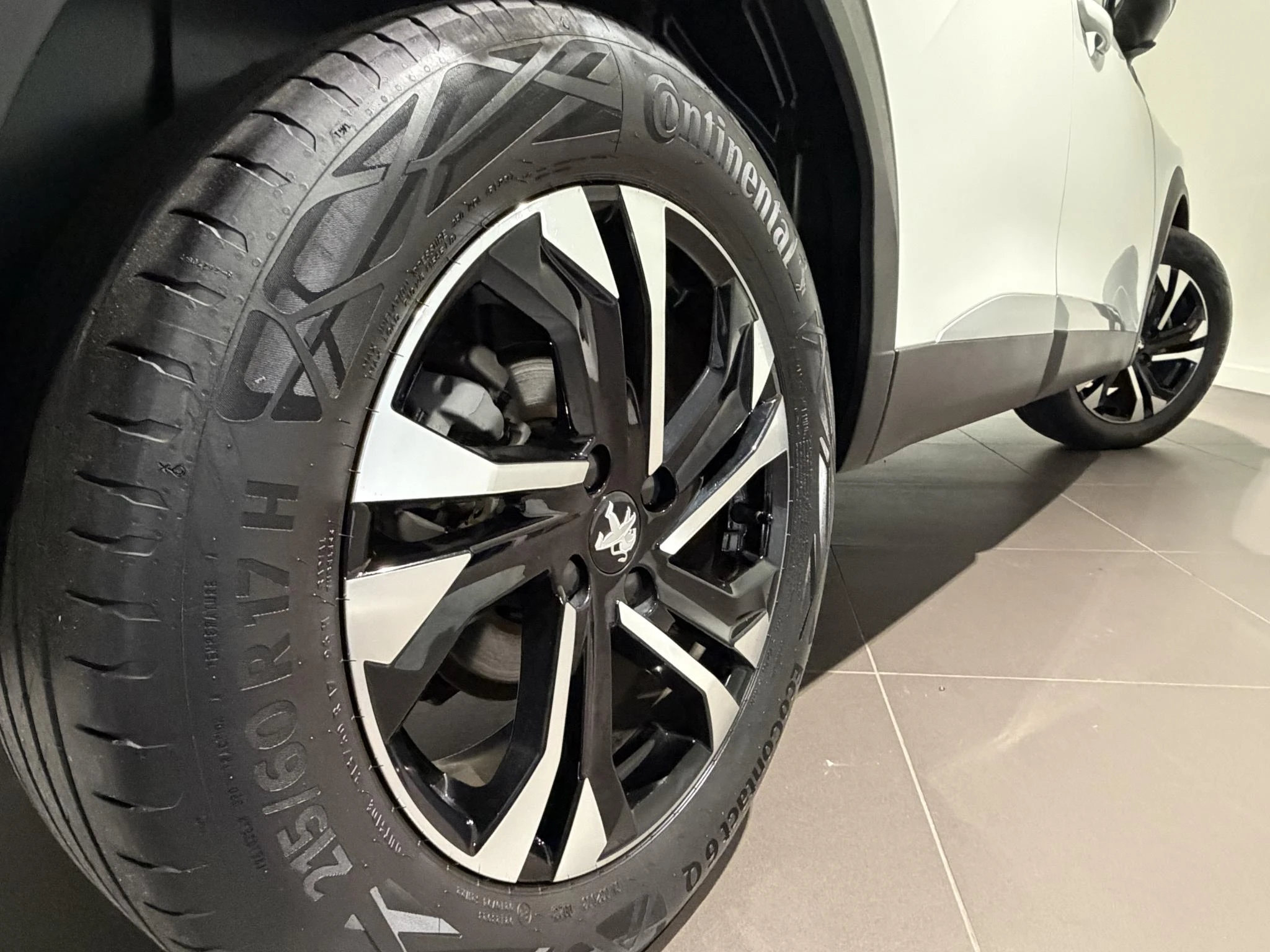 Peugeot-2008-image-25