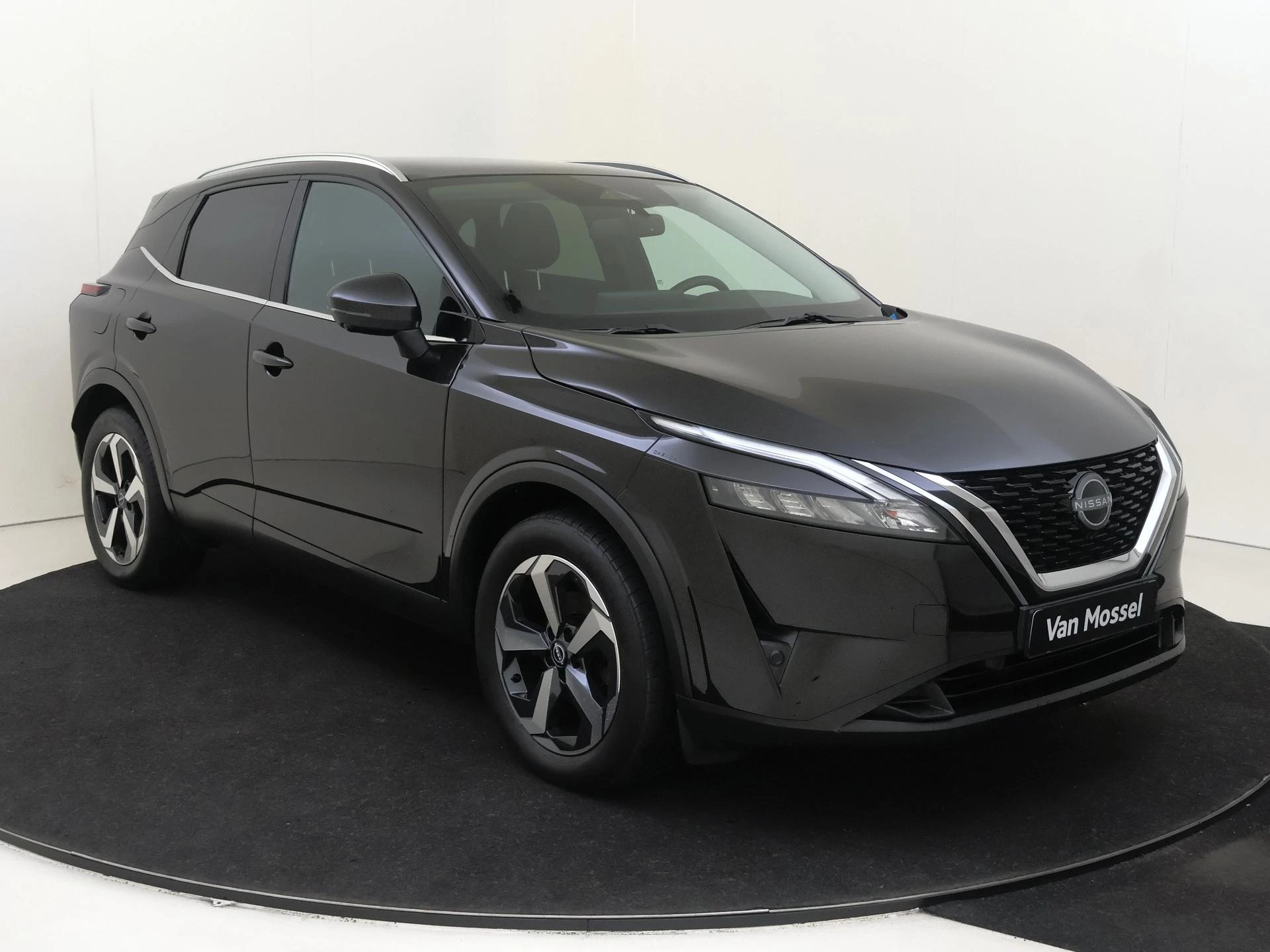 Nissan-QASHQAI-image-1