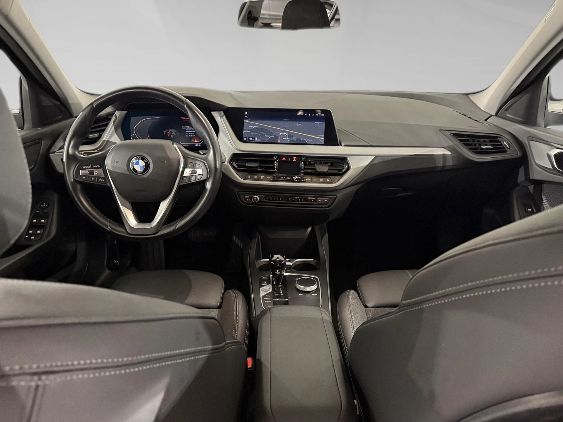 BMW-Série 1-image-4