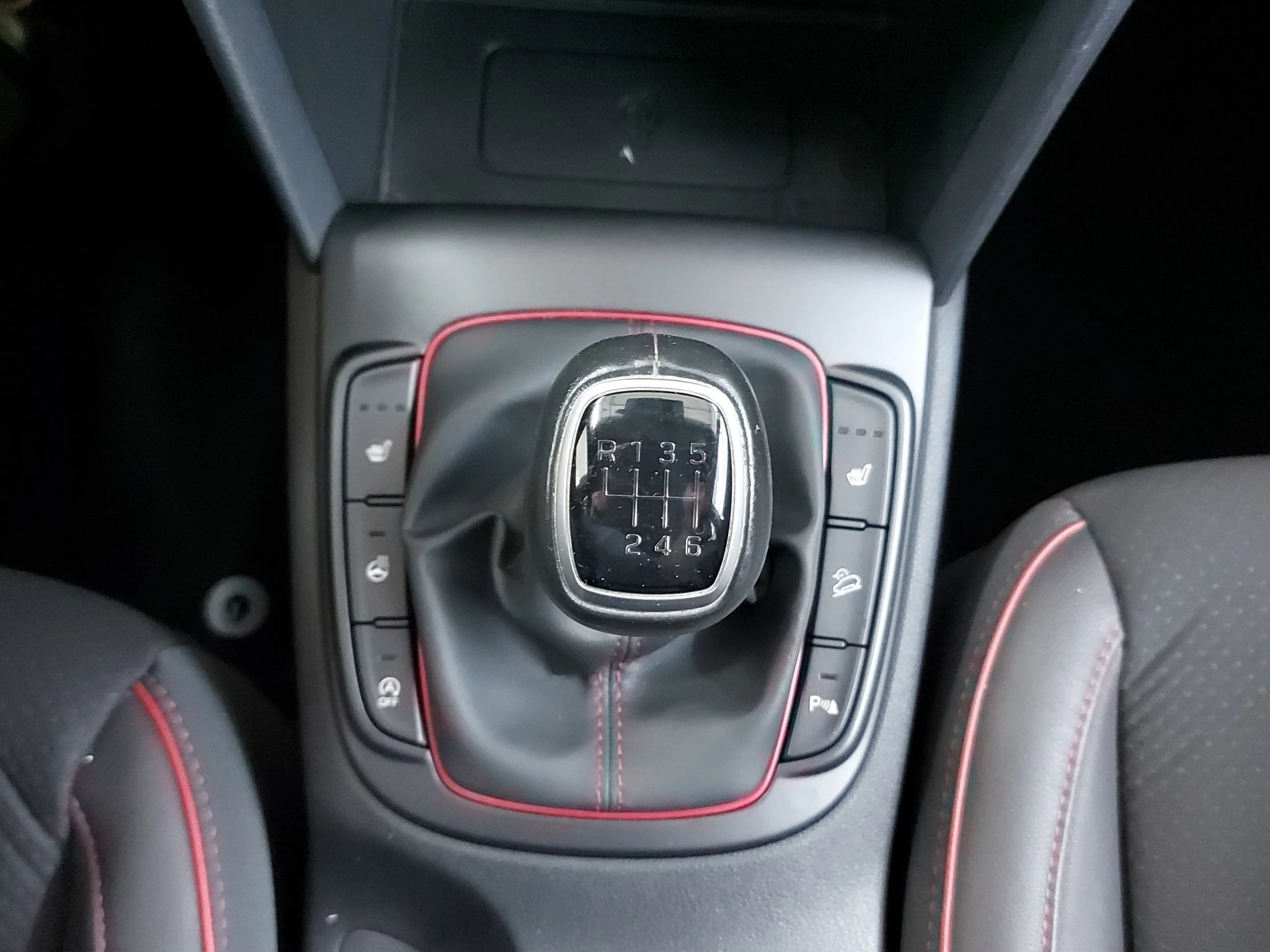 Hyundai-Kona-image-21