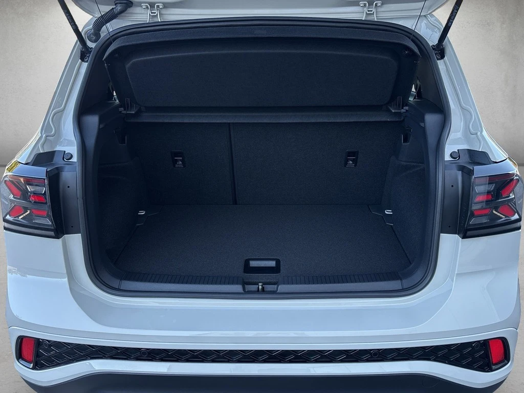 Volkswagen-T-Cross-image-4