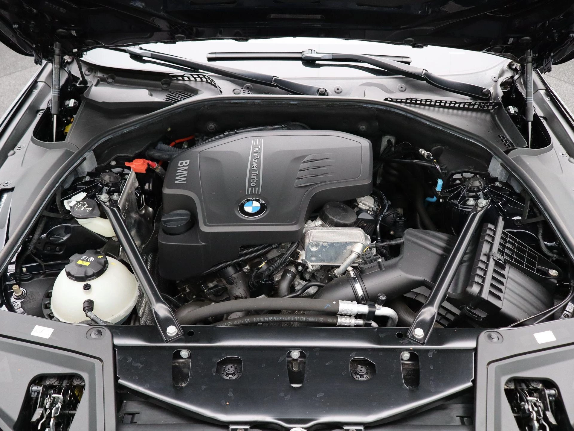 BMW-5 Serie-image-47