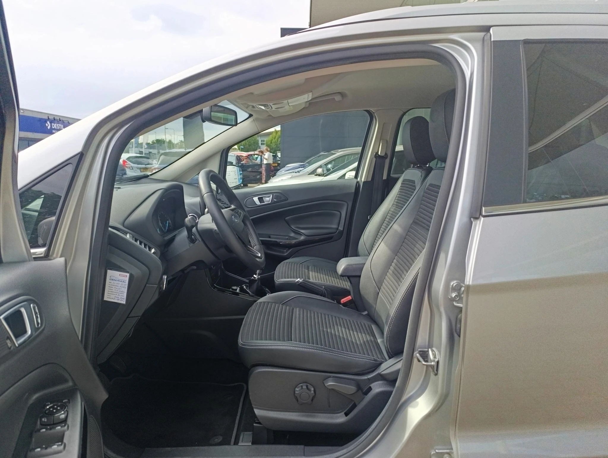 Ford-EcoSport-image-13