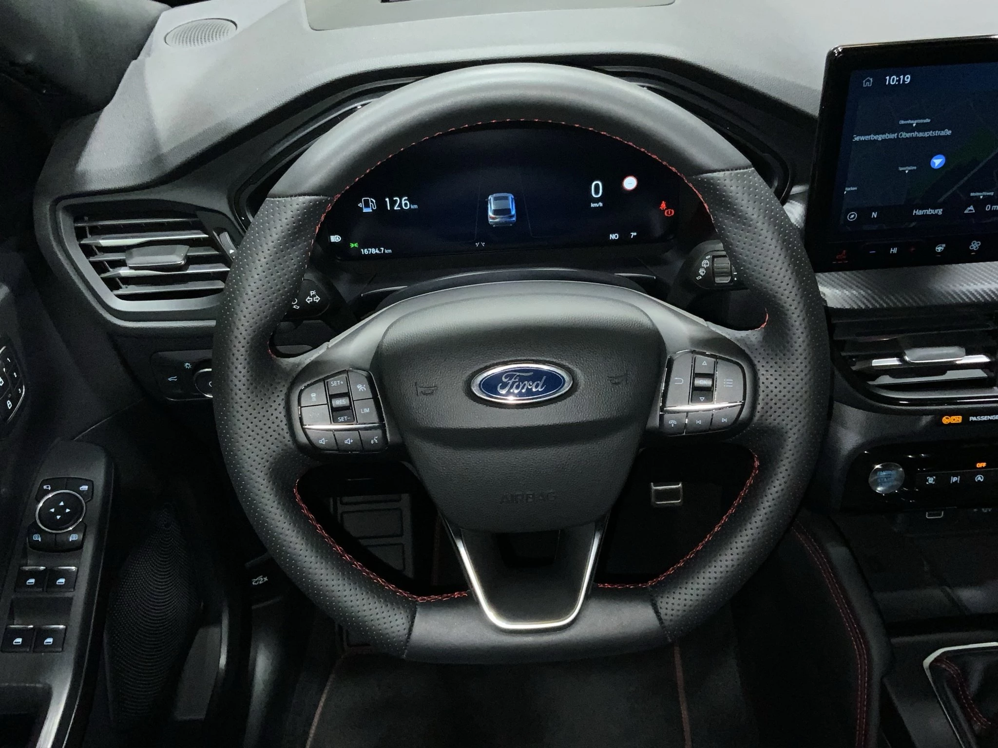 Ford Kuga ST-Line X*PANO*AHK*LED-MATRIX*360GRAD*ACC*NAVI*SOUND-SYS.