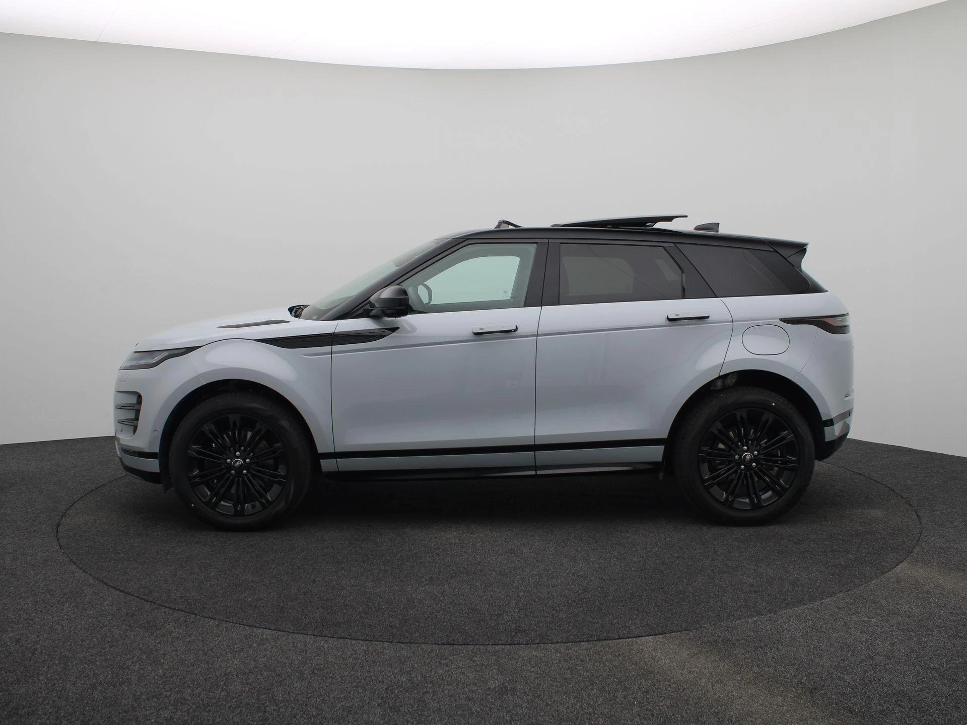 Land Rover-Range Rover Evoque-image-3