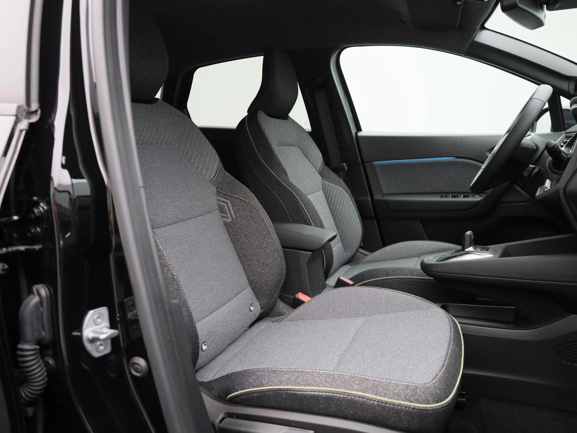 Renault-Captur-image-35