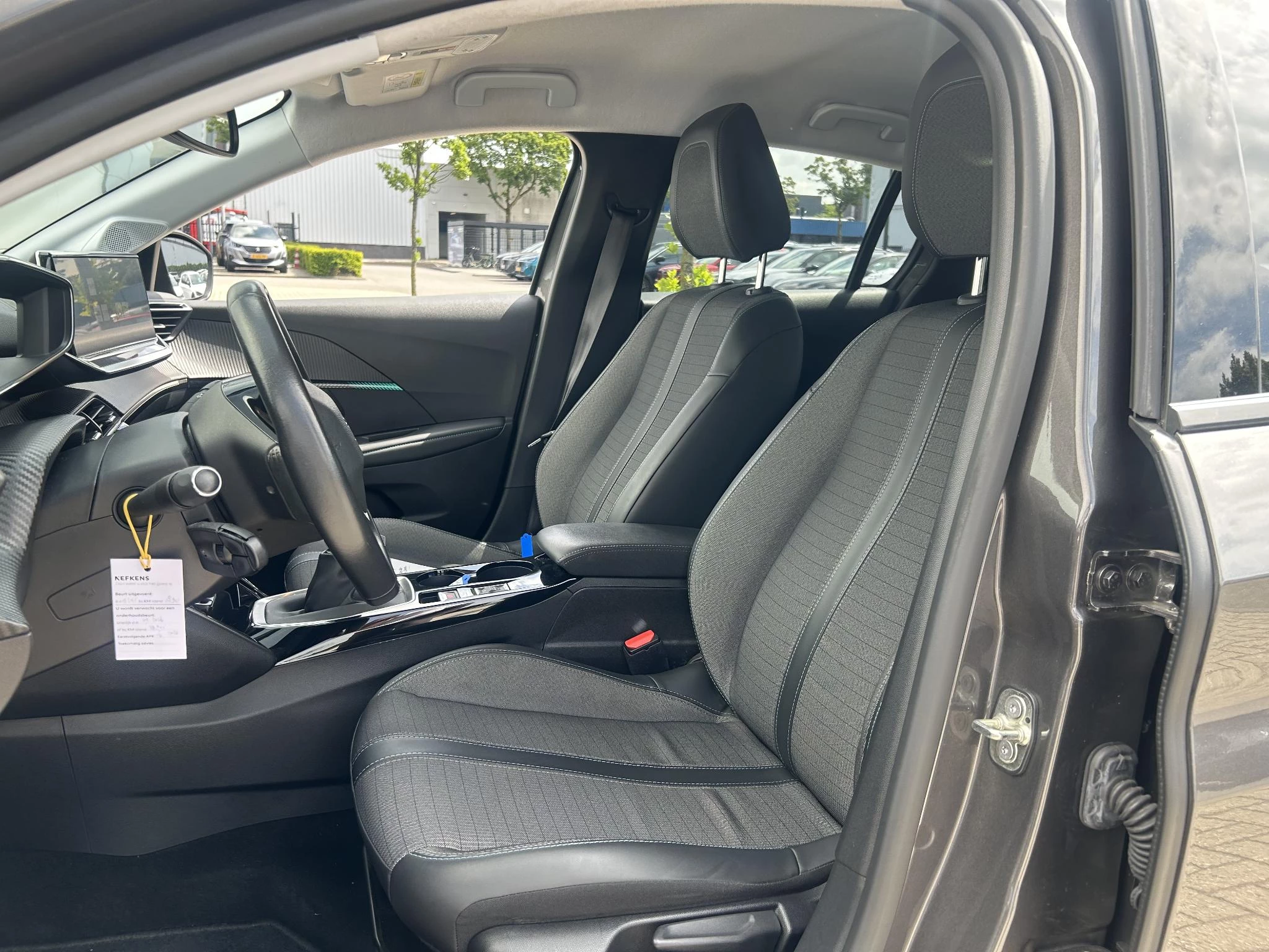 Peugeot 208 1.2 PureTech Blue Lease Allure
