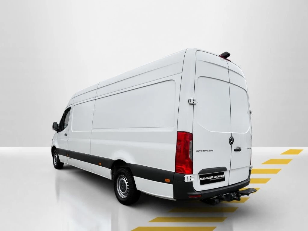 Mercedes-Benz-Sprinter 317-image-7