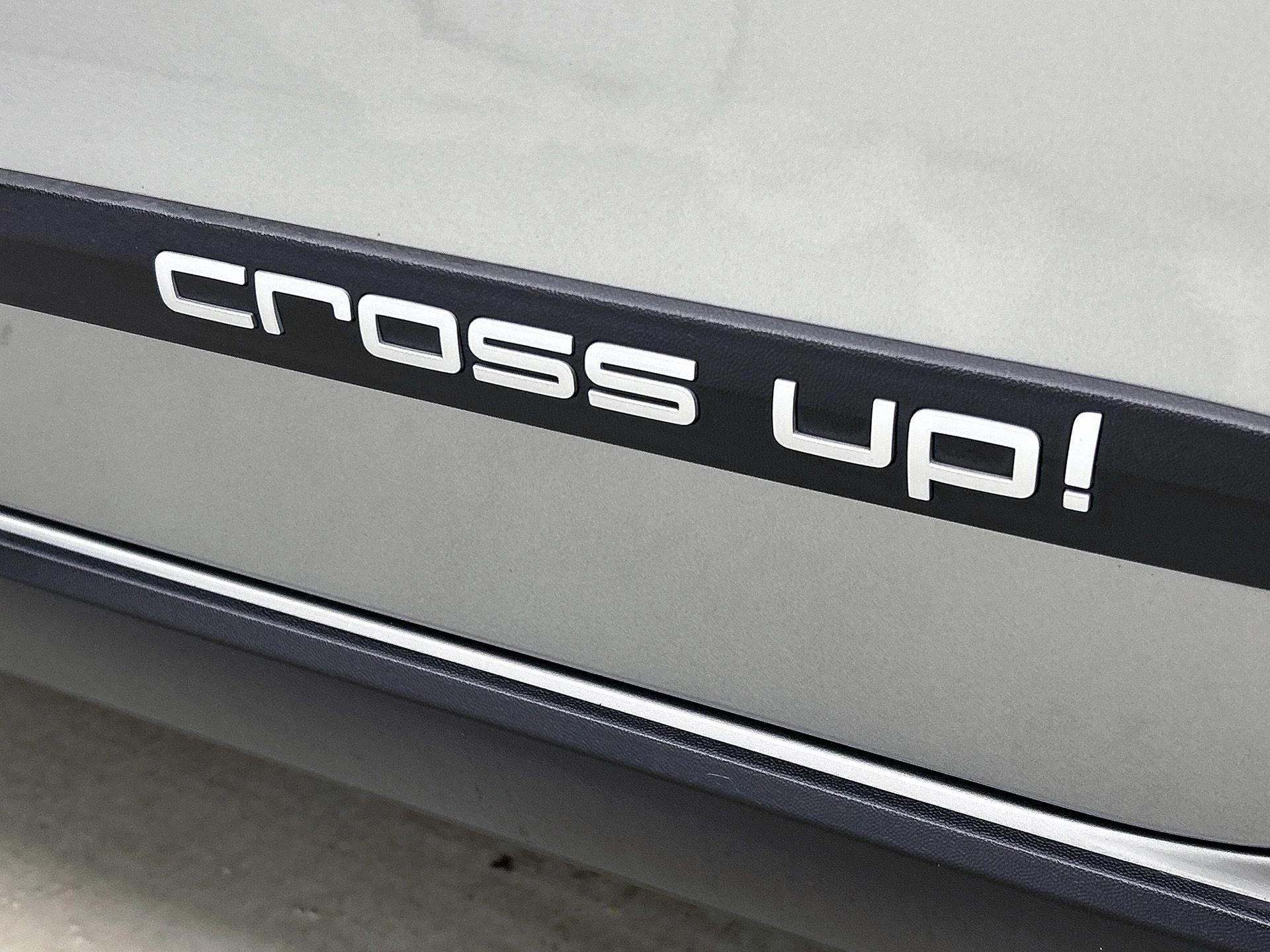 Volkswagen up! 1.0 CROSS UP! 75 PK