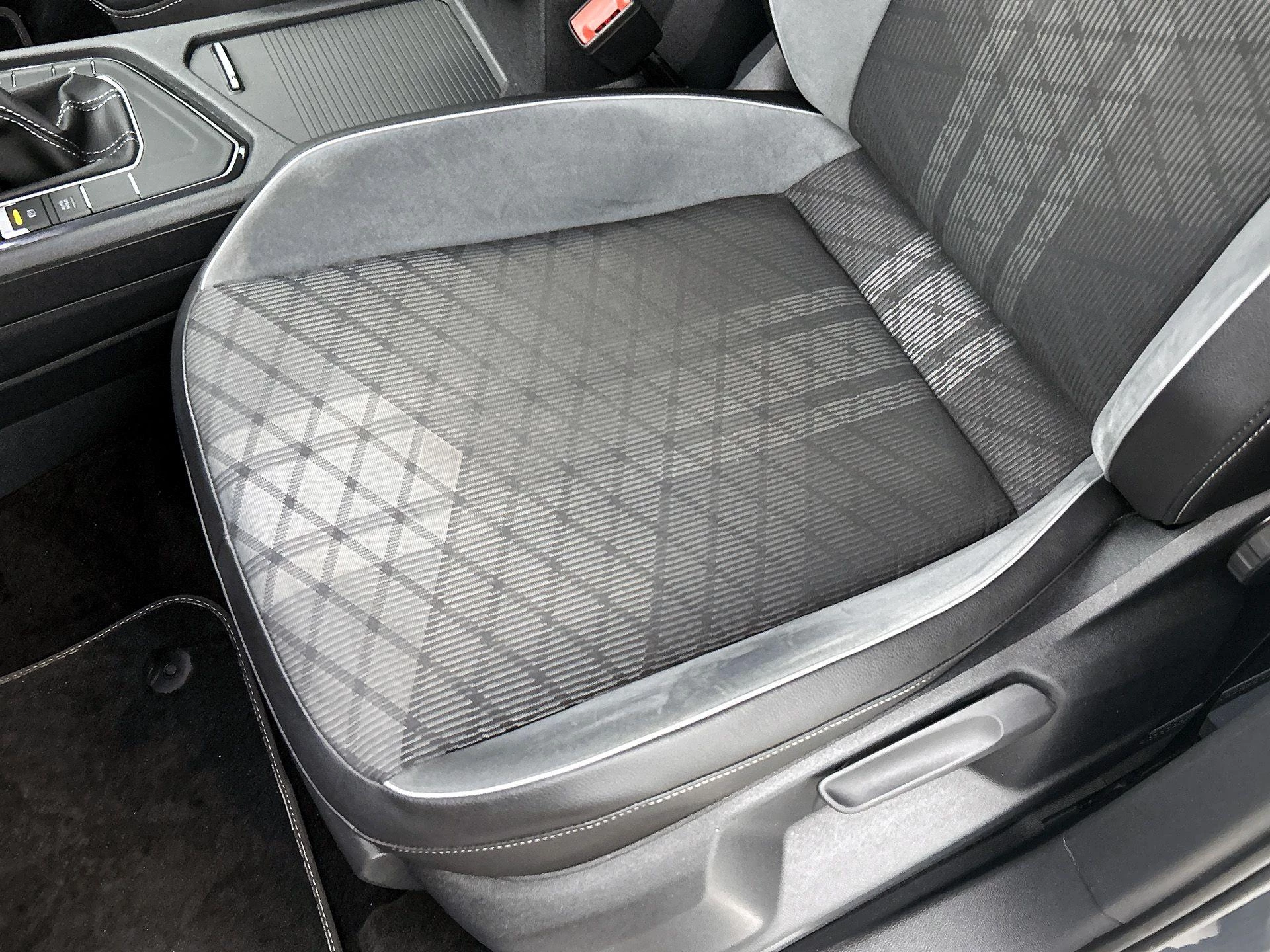 Volkswagen-Tiguan-image-17