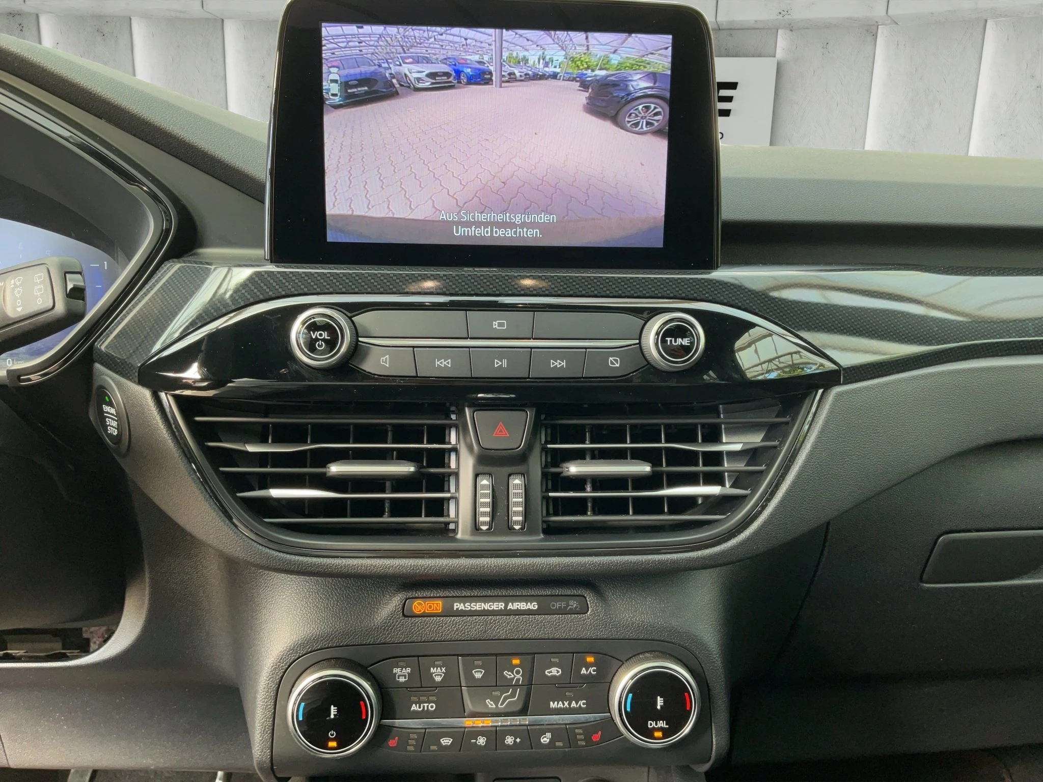 Ford Kuga ST-Line X*PANO*AHK*KAM*ACC*NAVI*SOUND-SYS.