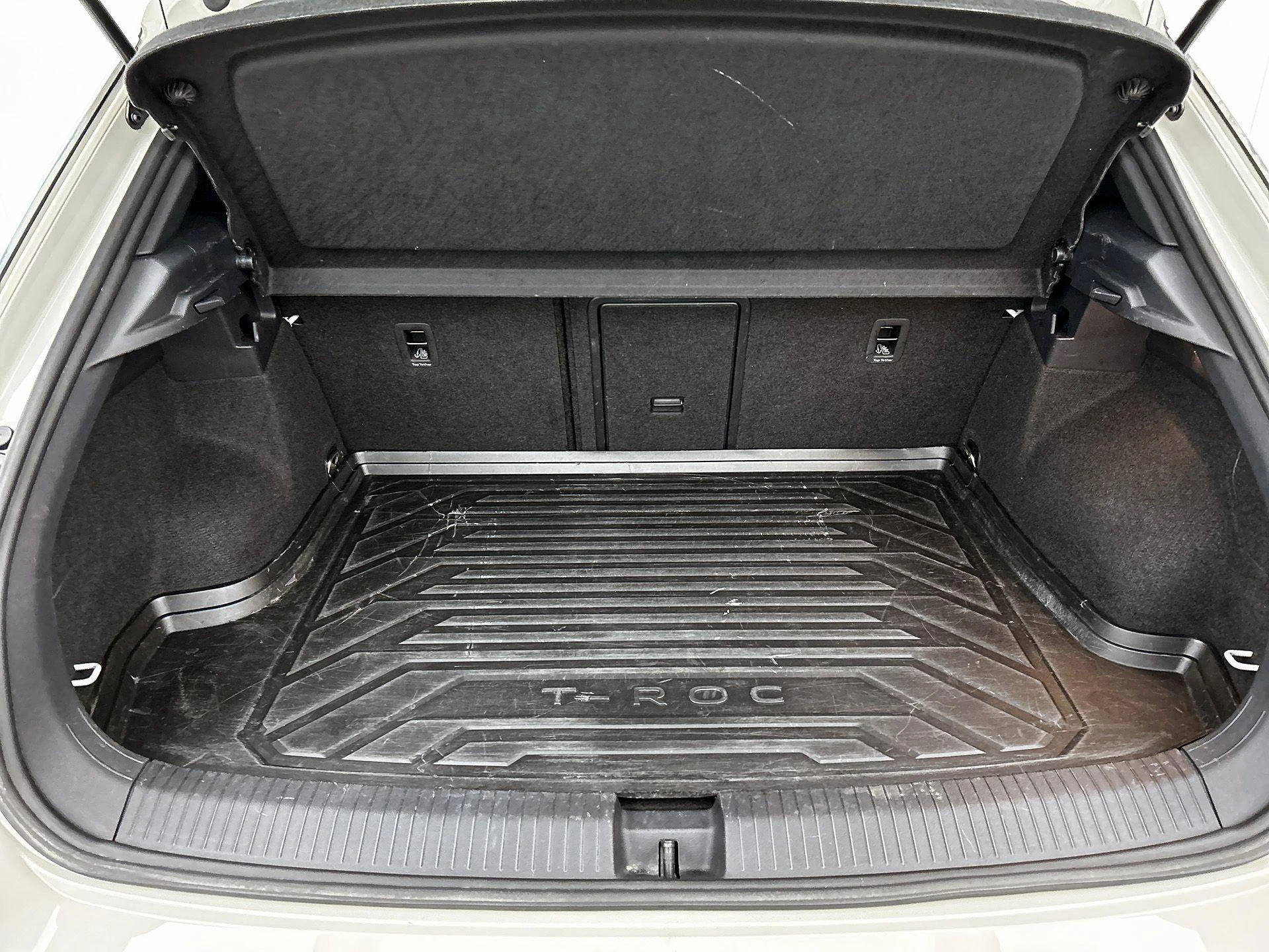 Volkswagen-T-Roc-image-24