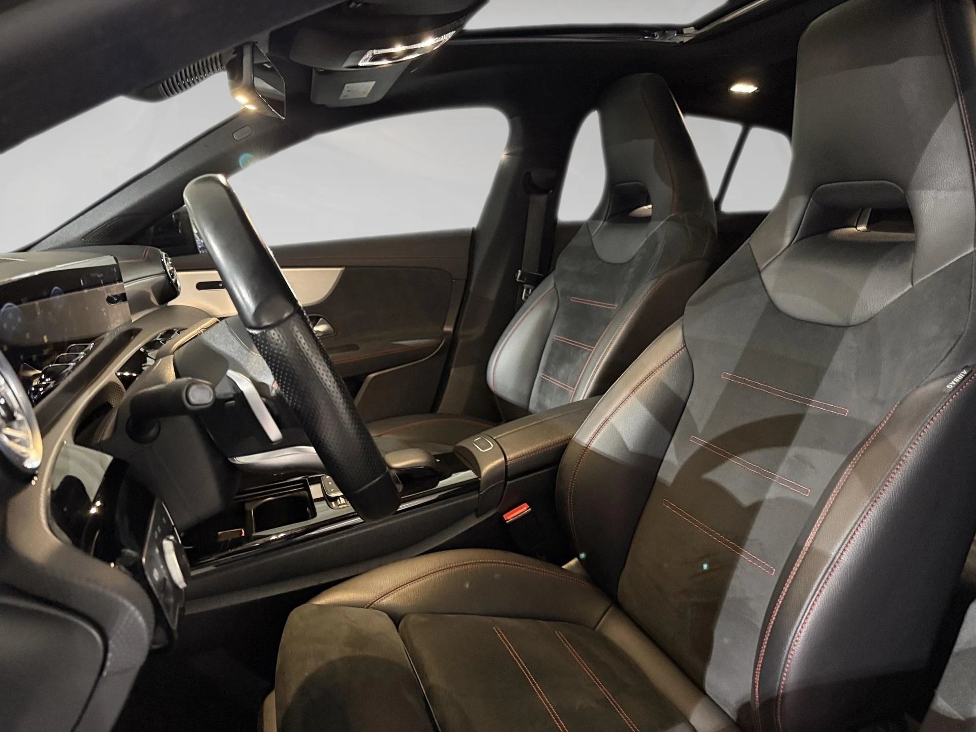 Mercedes-Benz-CLA-image-3