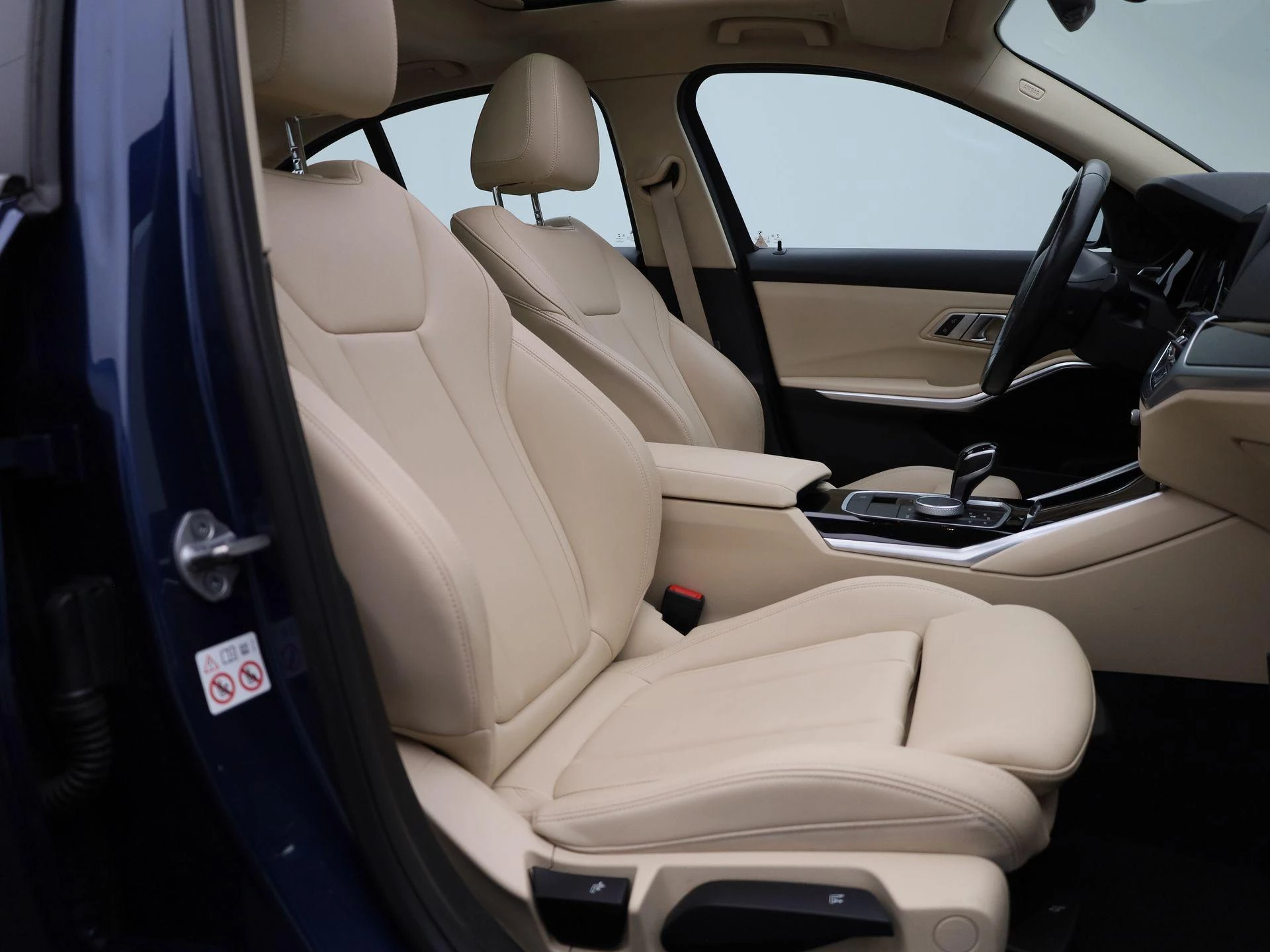 BMW-3 Serie-image-36