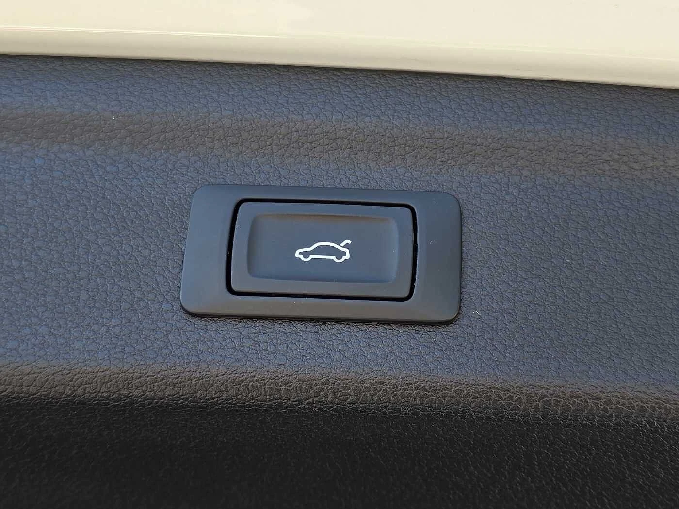 Audi-Q3-image-17