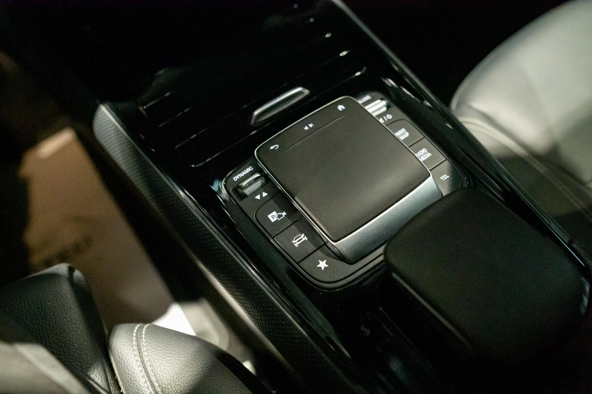 Mercedes-Benz-B-Klasse-image-27