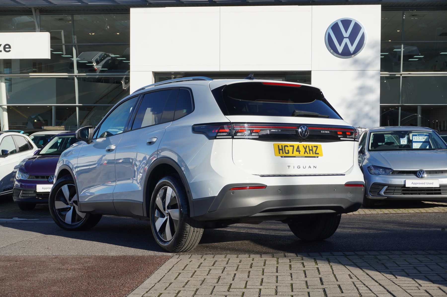 Volkswagen-Tiguan-image-2