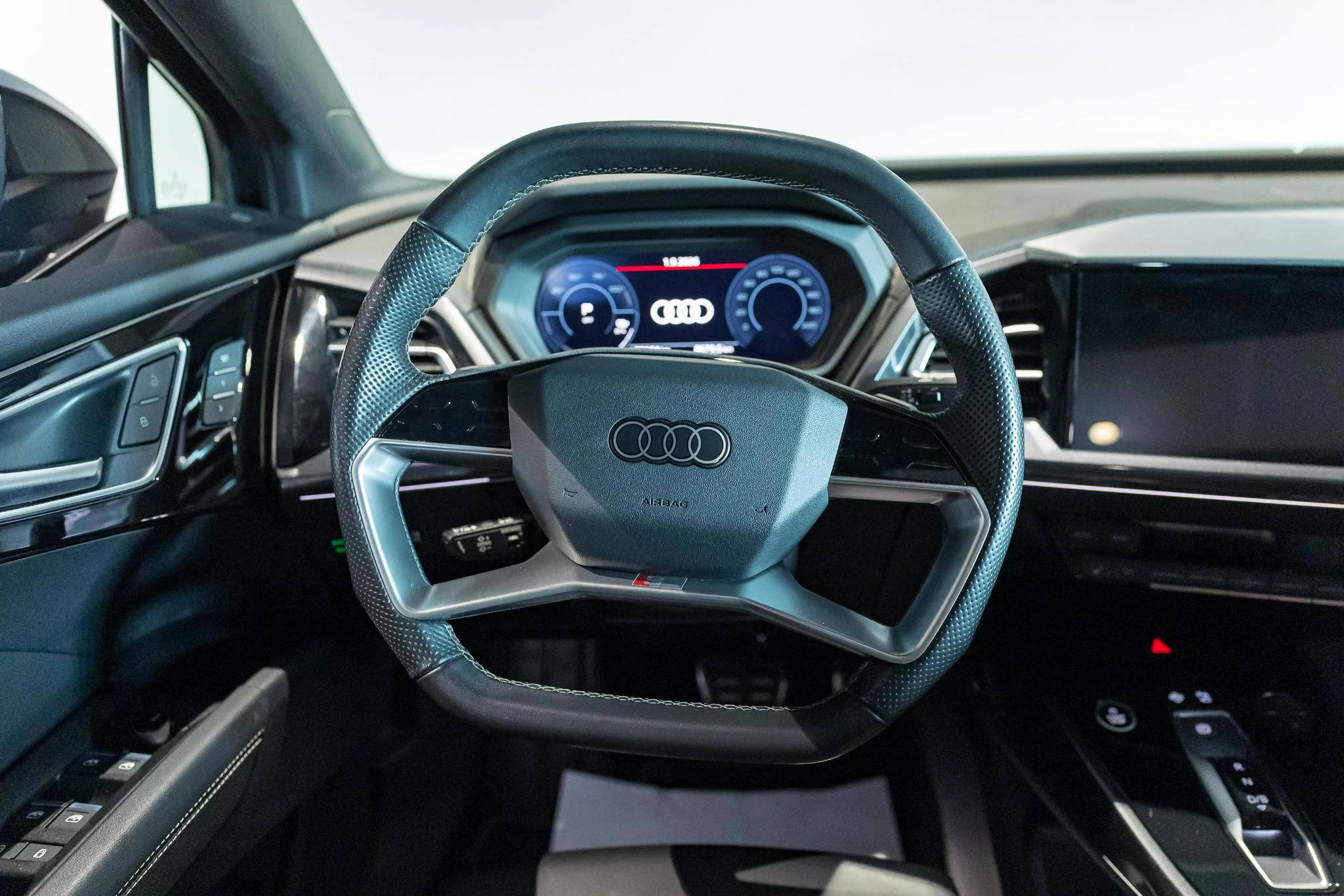 Audi-Q4 Sportback e-tron-image-19