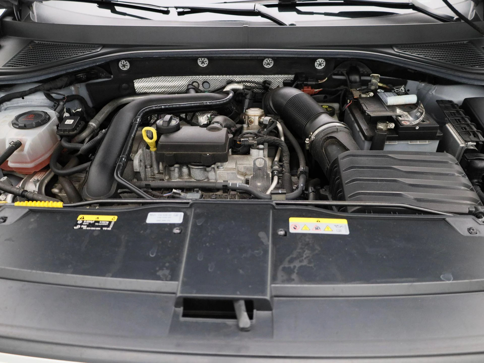 Volkswagen-T-Roc-image-29