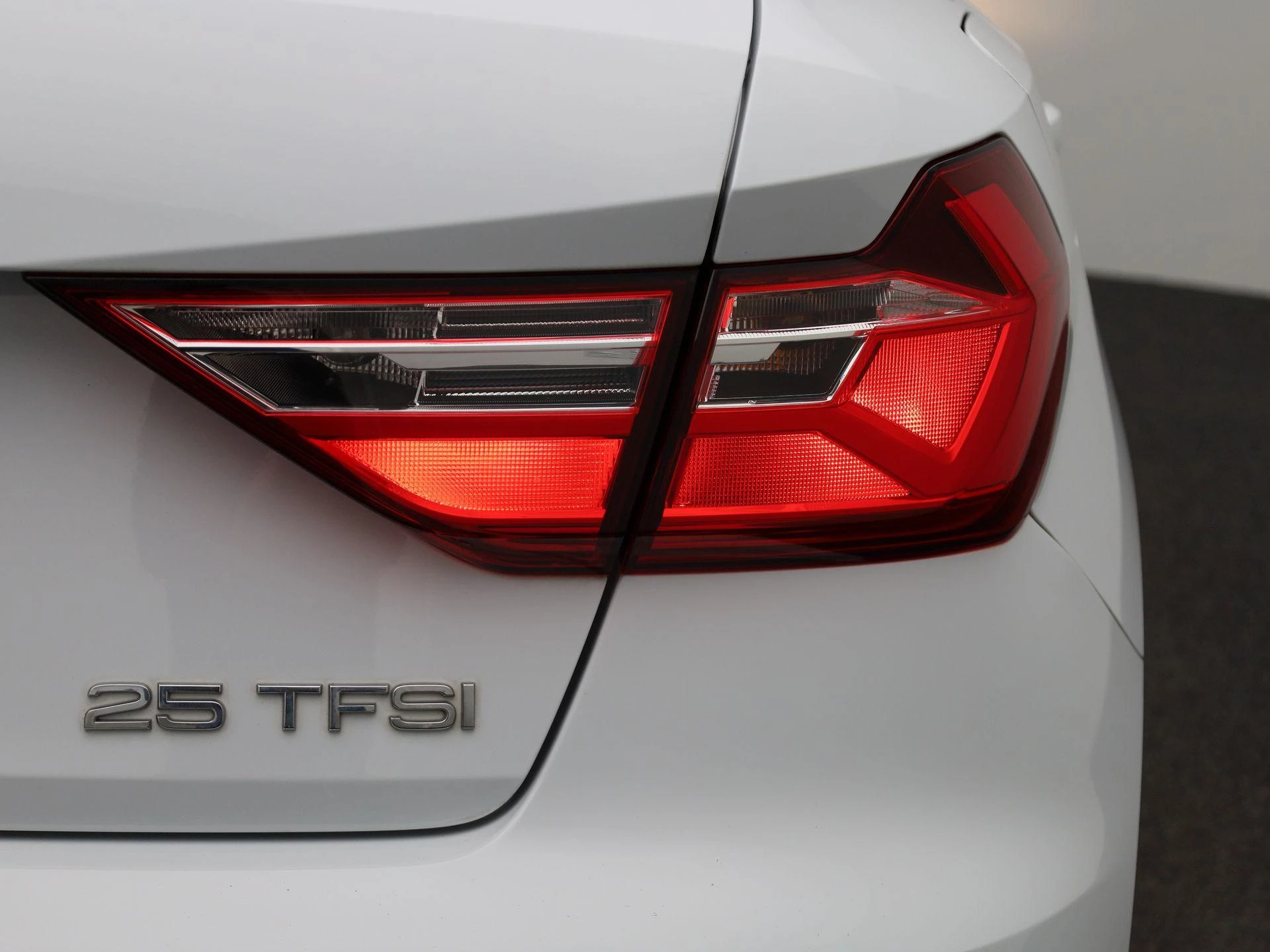 Audi-A1 Sportback-image-33