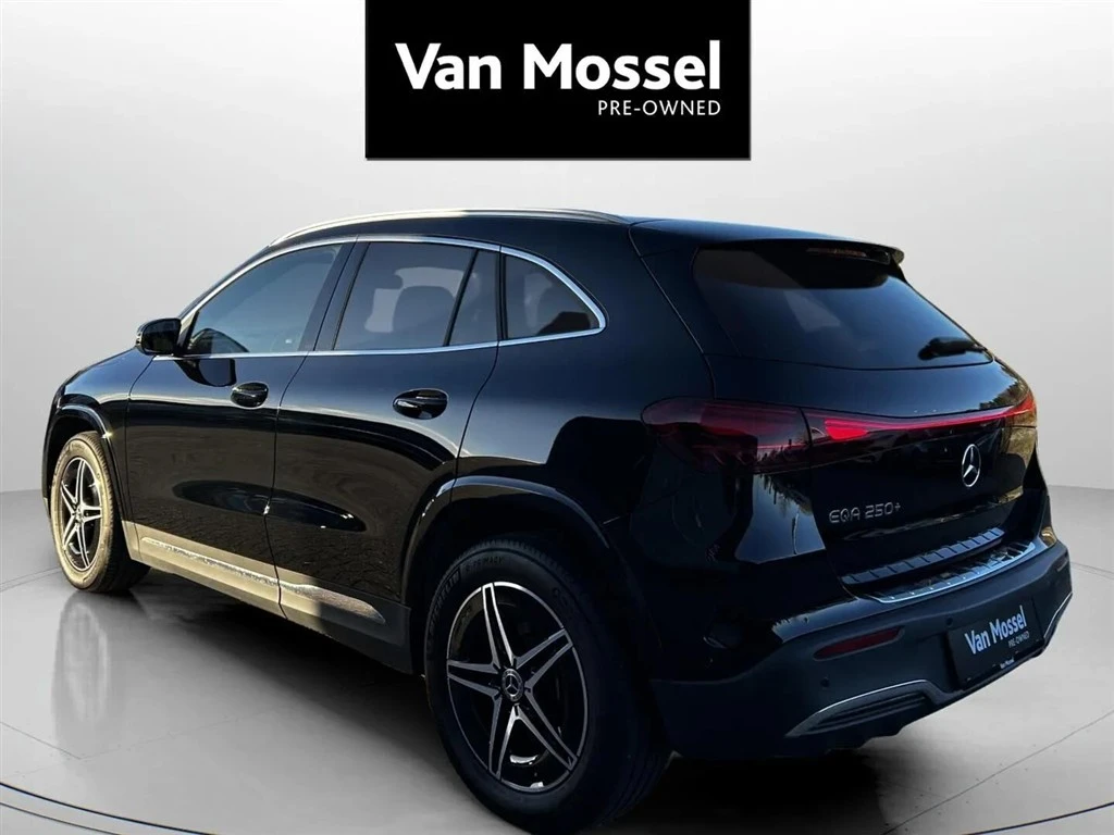 Mercedes-Benz-EQA-image-6