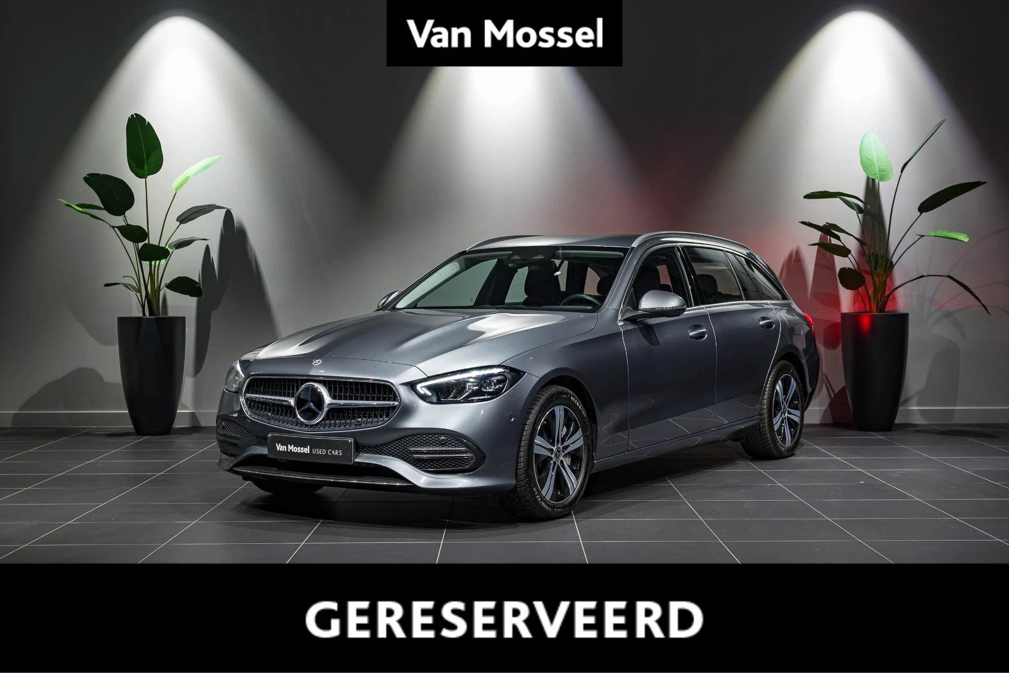 Mercedes-Benz-C-Klasse-image-0