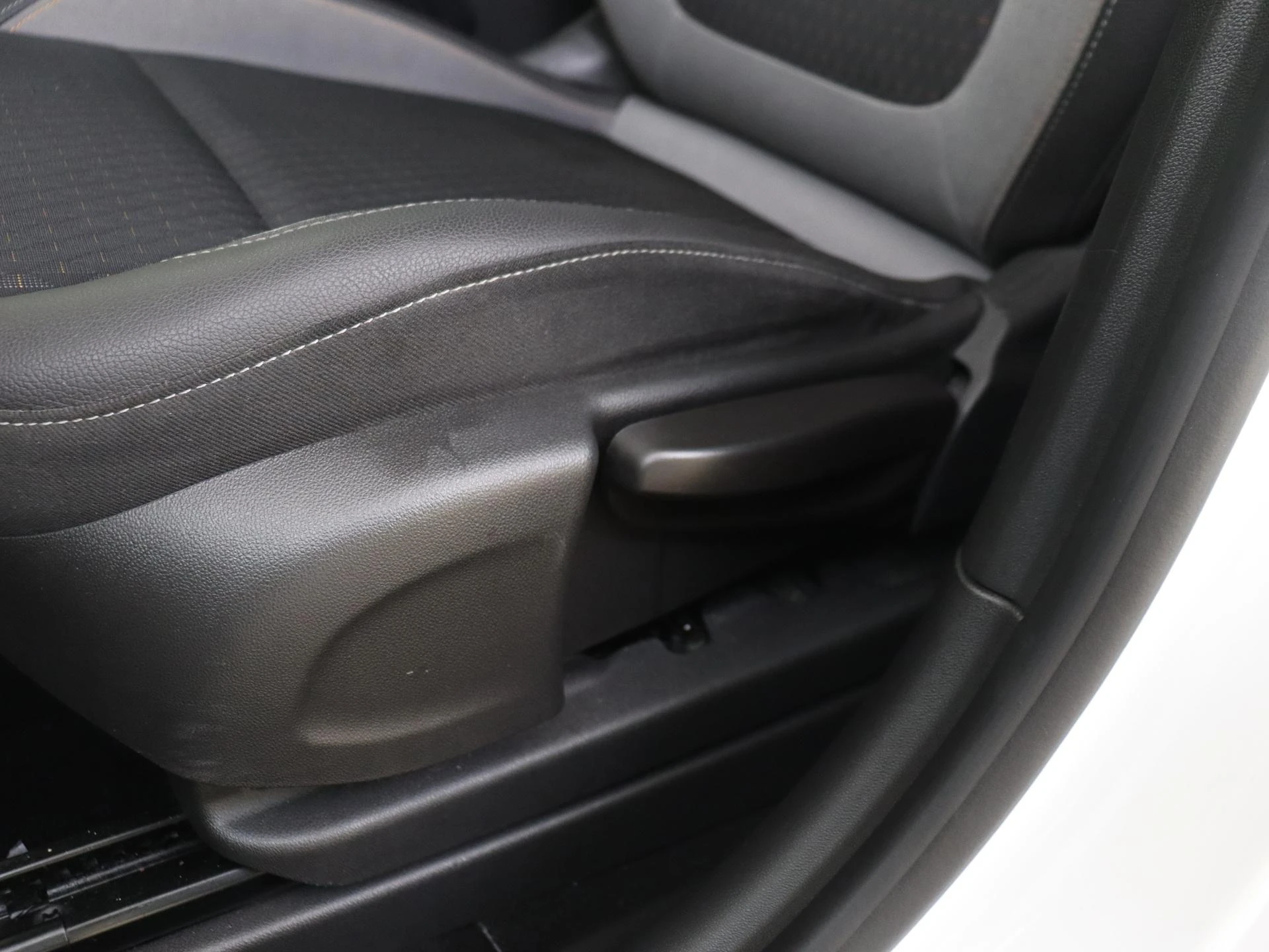 Opel-Crossland X-image-28