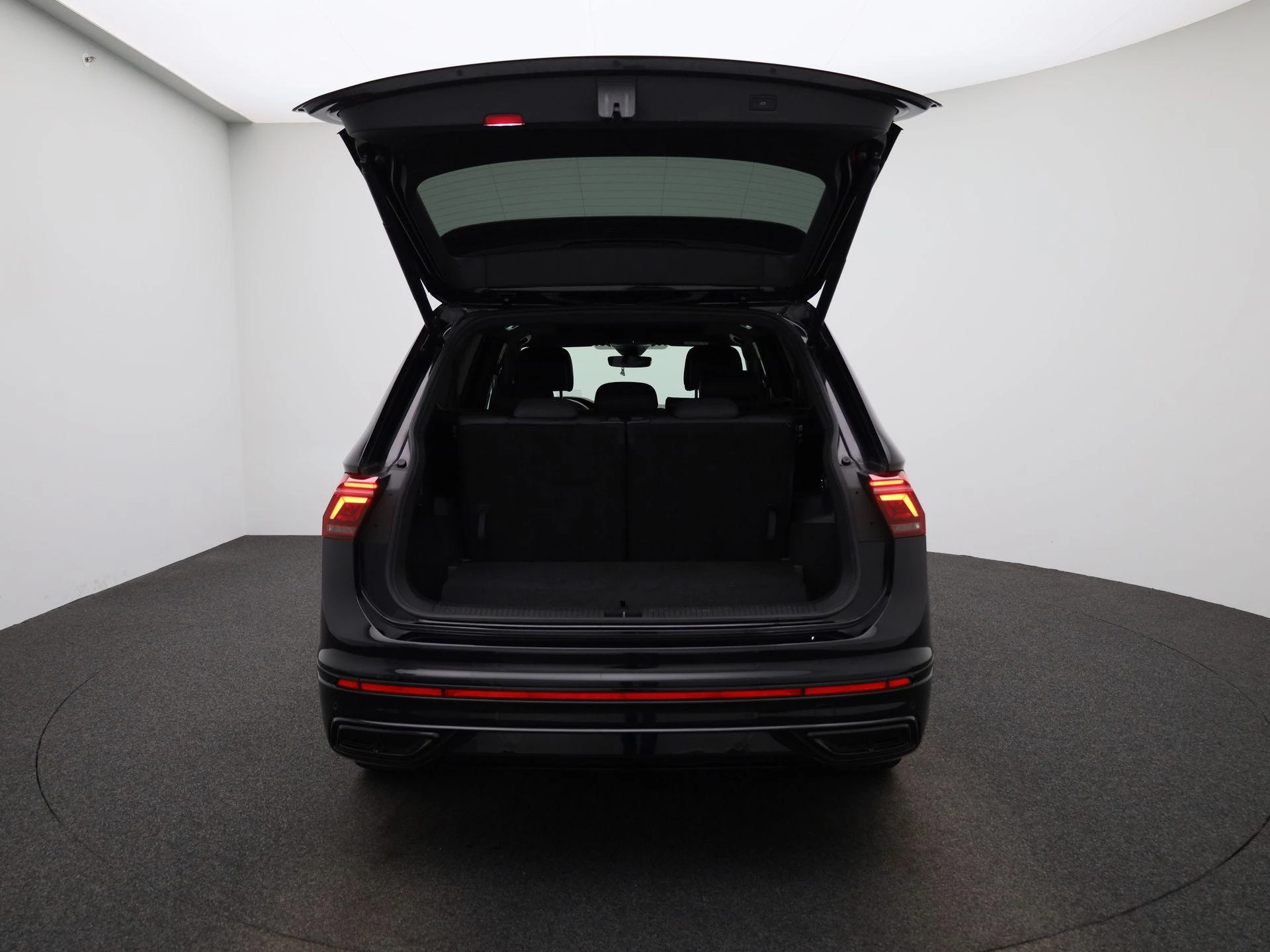 Volkswagen Tiguan Allspace 1.5 TSI R-Line Business+