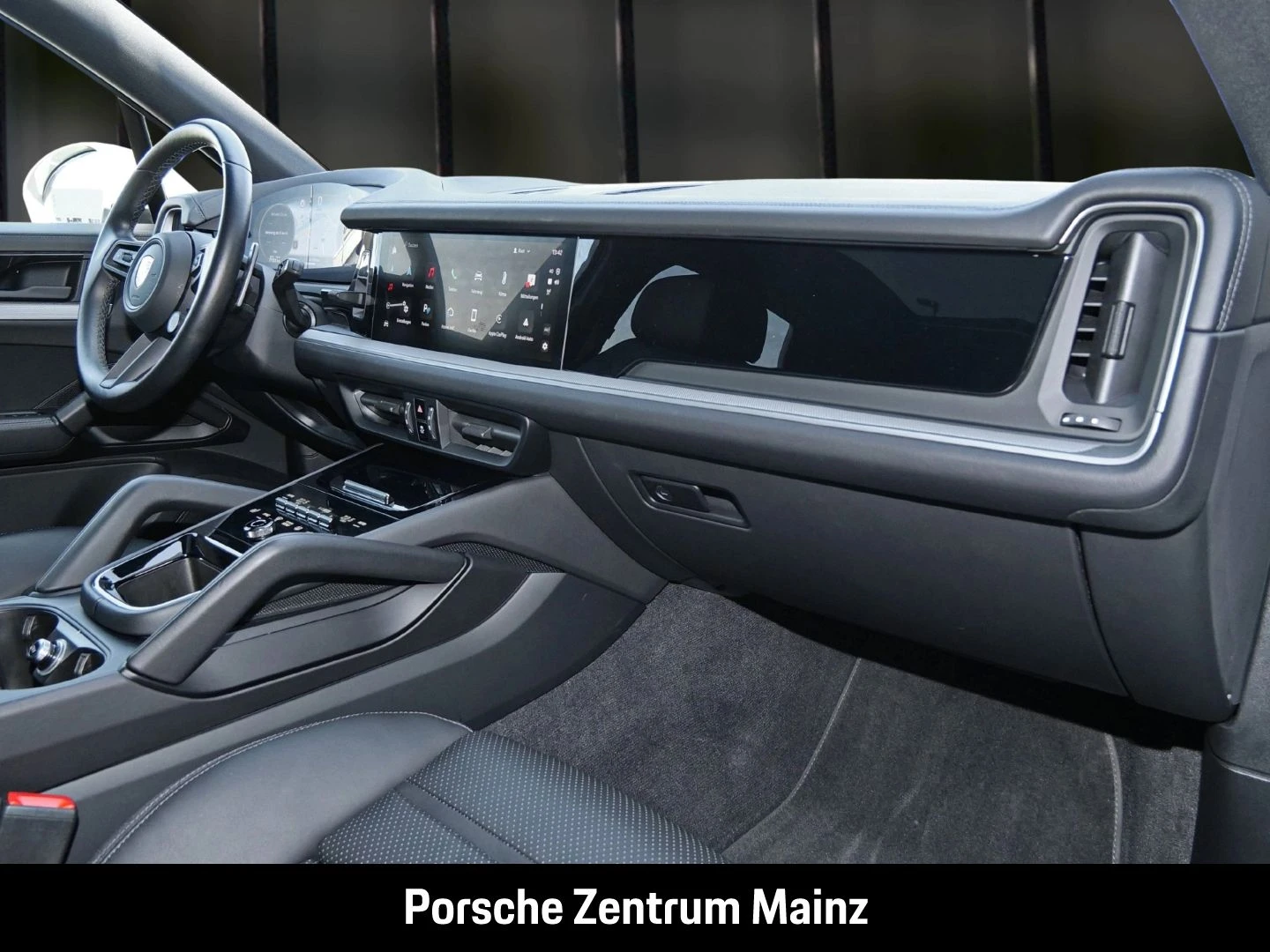 Porsche-Cayenne-image-18