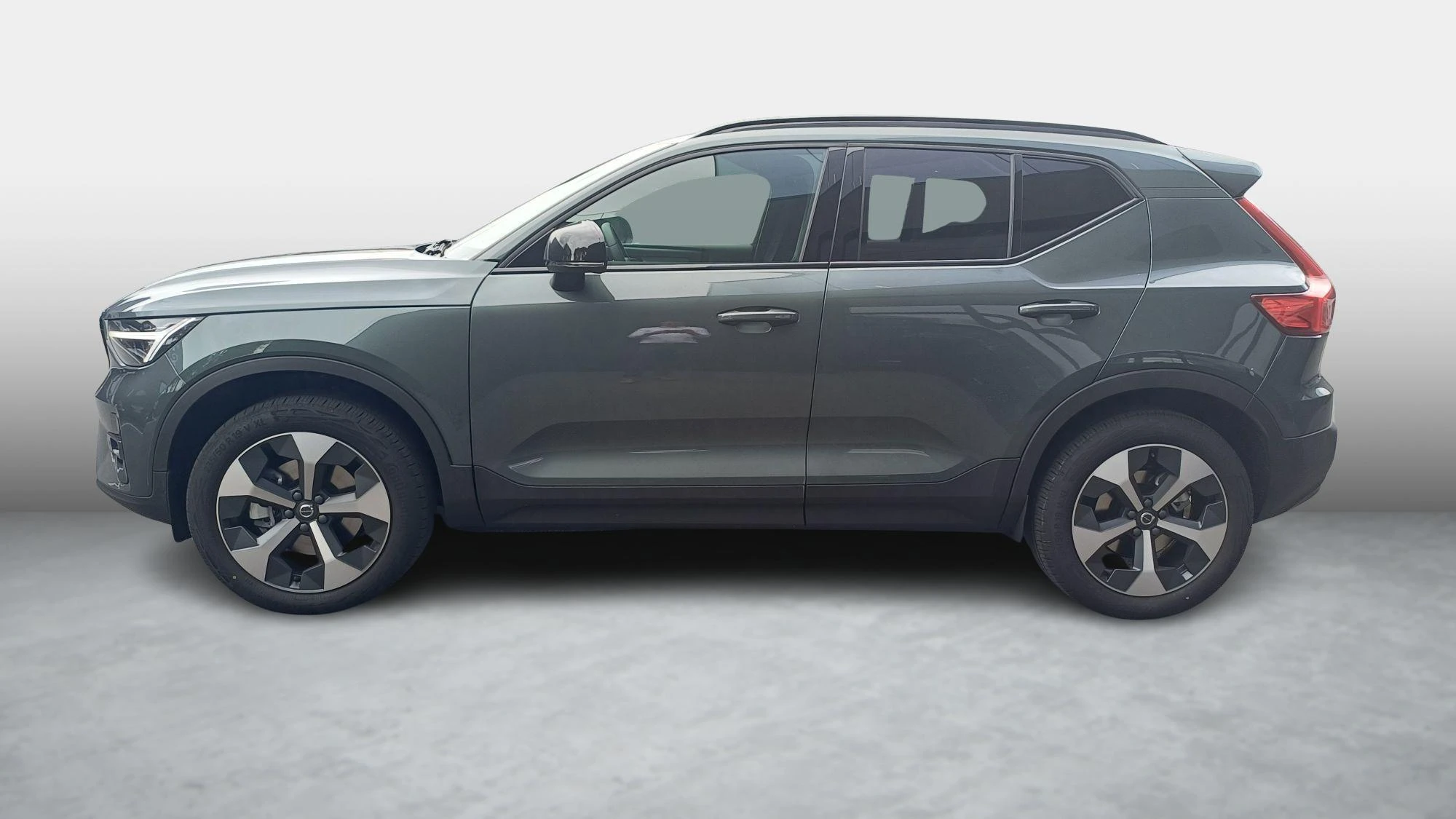 Volvo-XC40-image-1