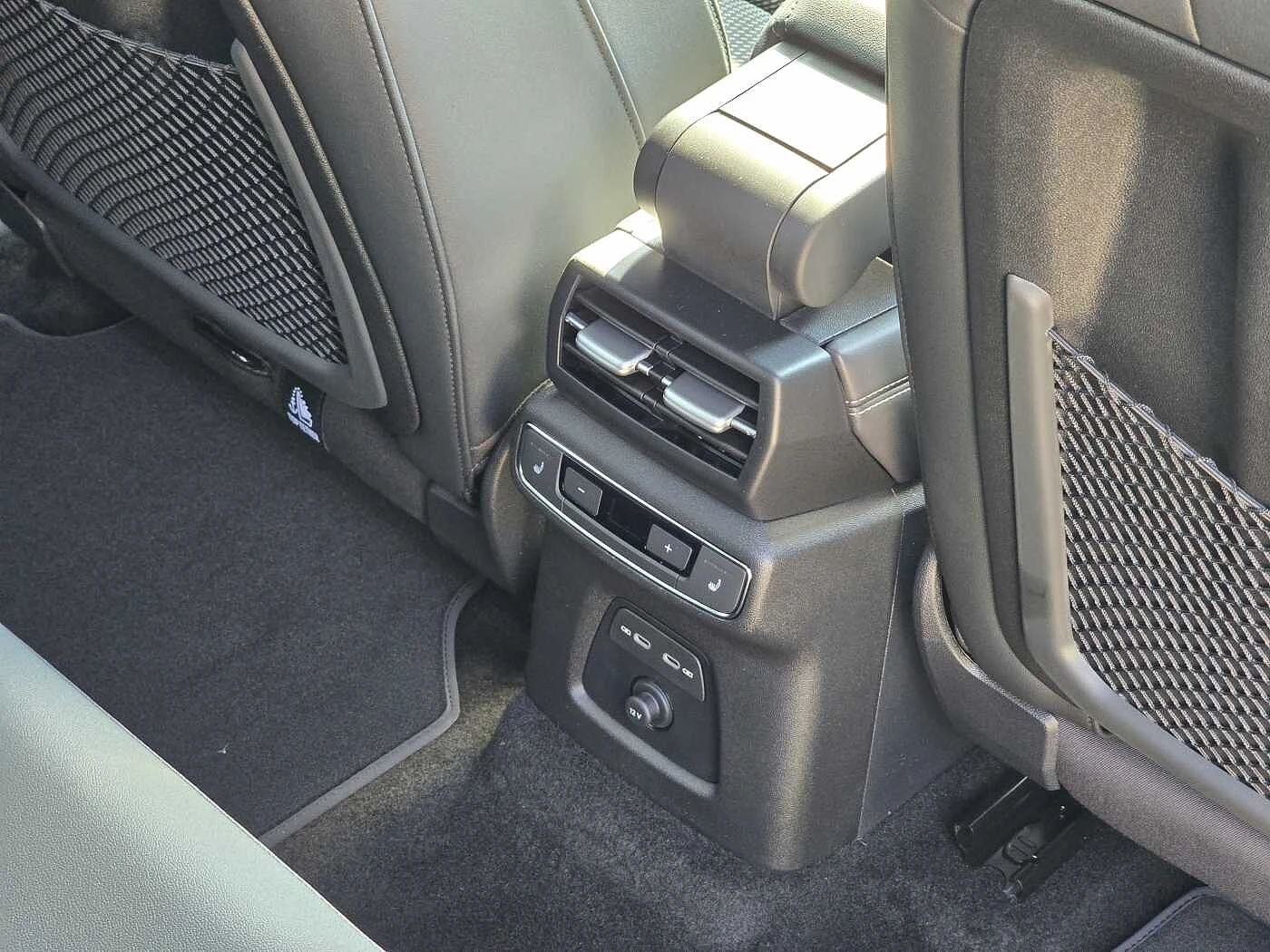 Audi-Q4 e-tron-image-38