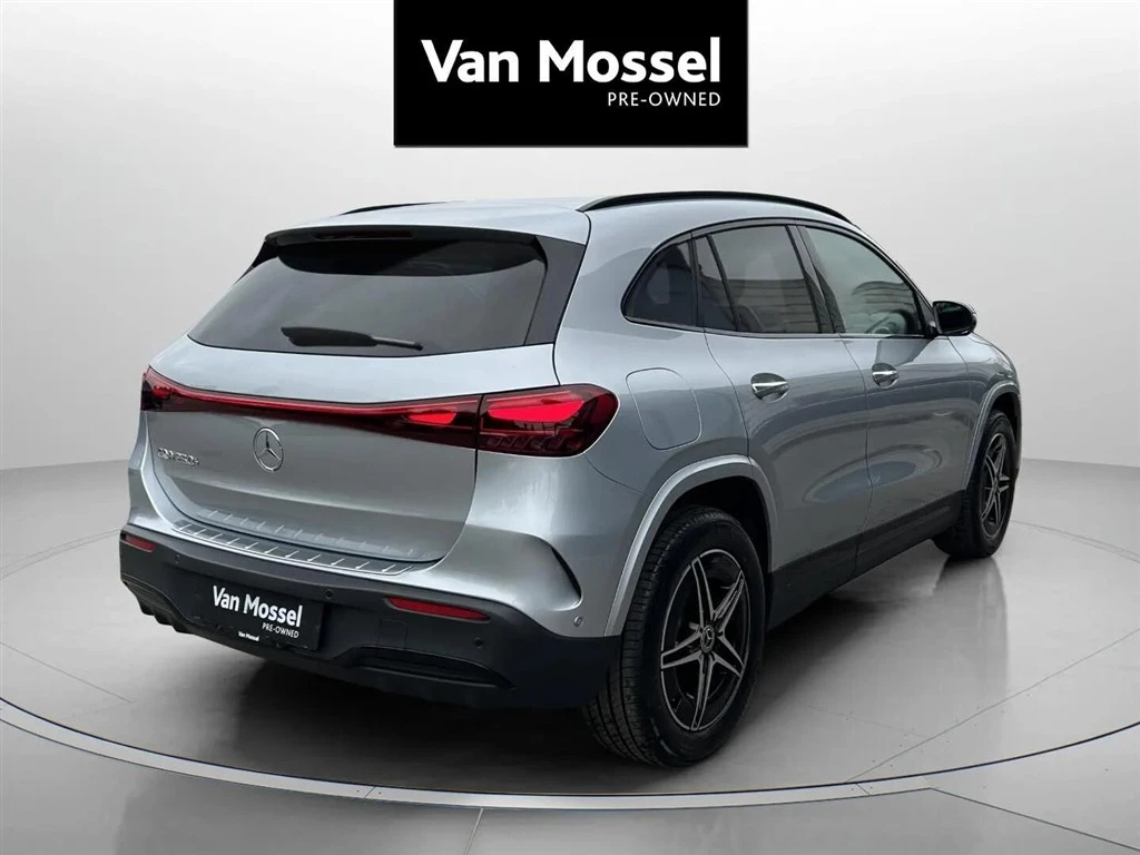 Mercedes-Benz-EQA-image-4