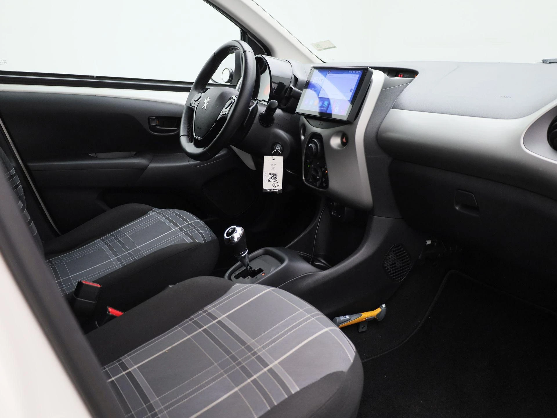 Peugeot-108-image-24