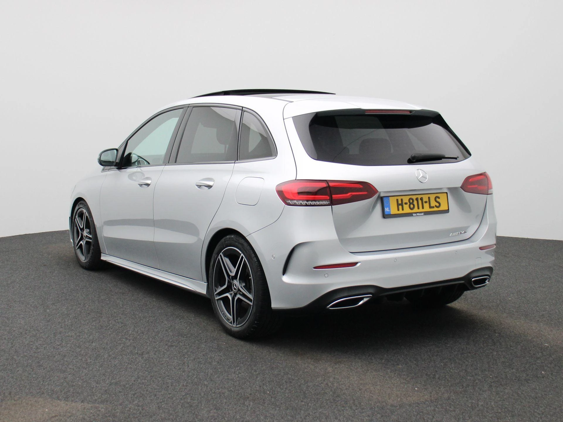 Mercedes-Benz-B-Klasse-image-1