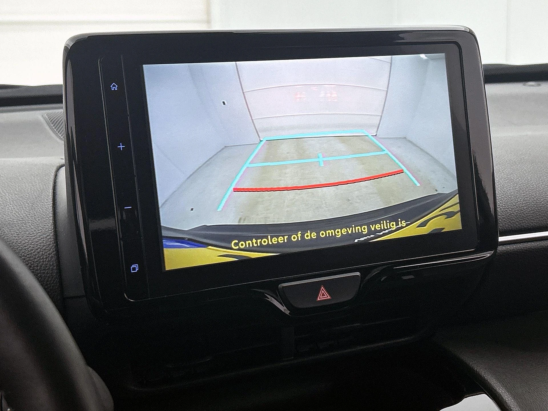 Toyota-Yaris Cross-image-15