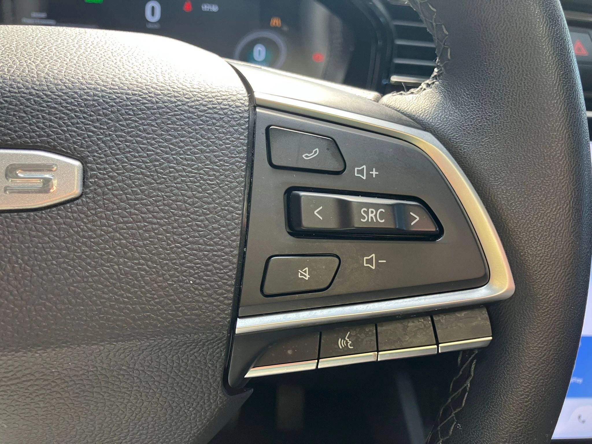 Maxus-eUNIQ6-image-9