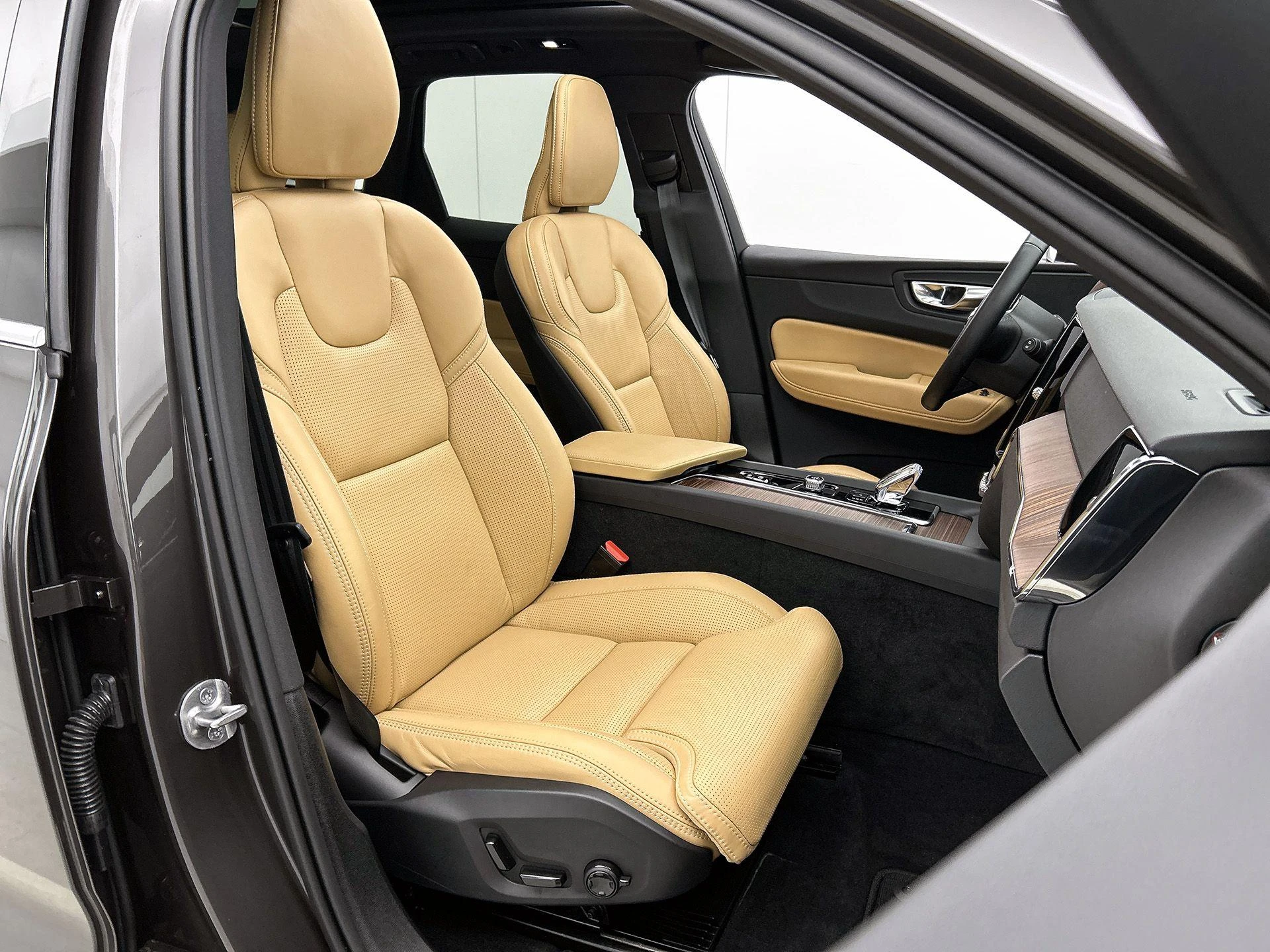 Volvo-XC60-image-47