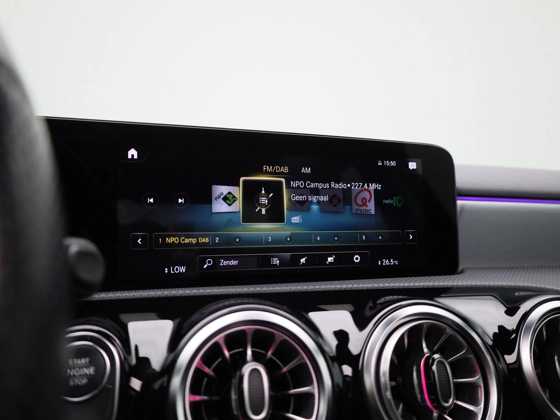 Mercedes-Benz-A-Klasse-image-30