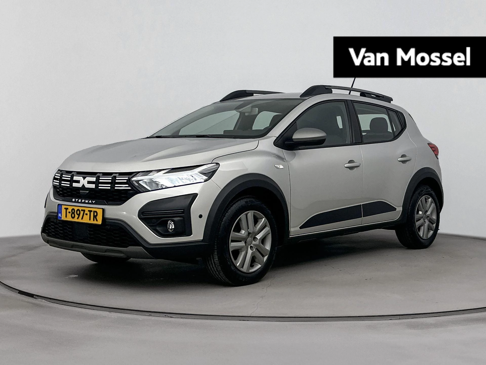 Dacia-Sandero Stepway-image-0