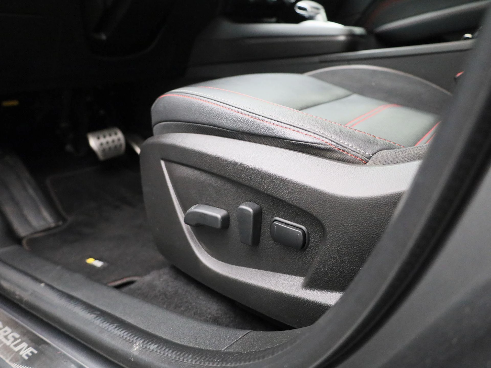 Renault-Arkana-image-30