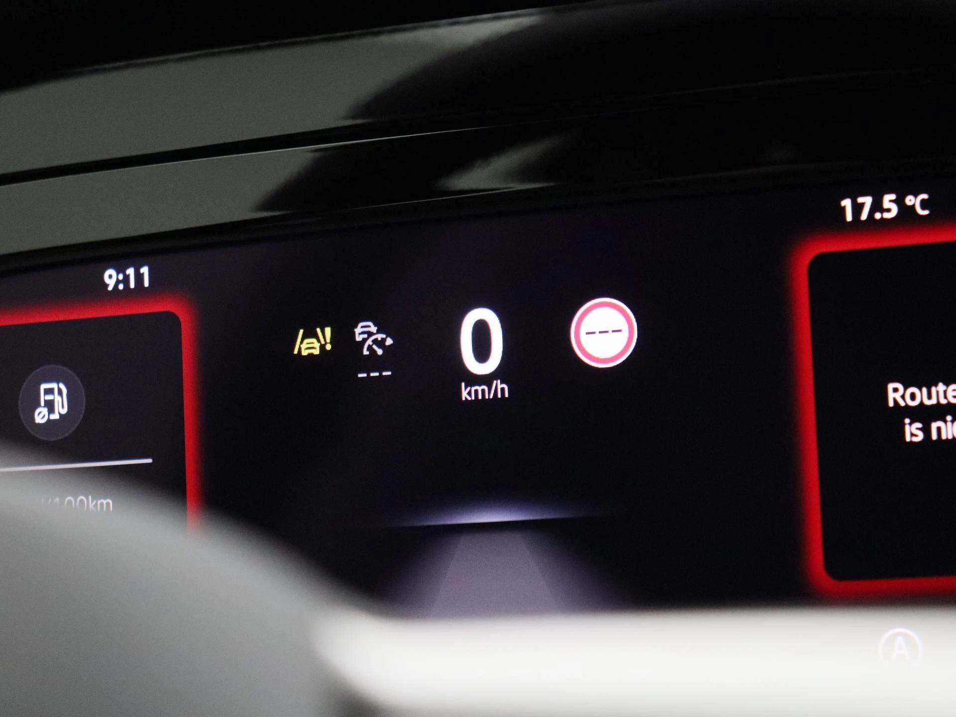 Volkswagen-Golf-image-35