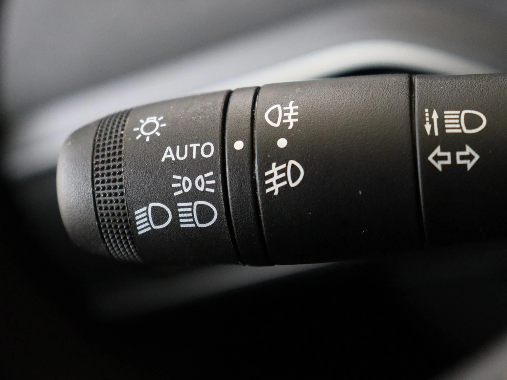 Dacia-Sandero Stepway-image-21