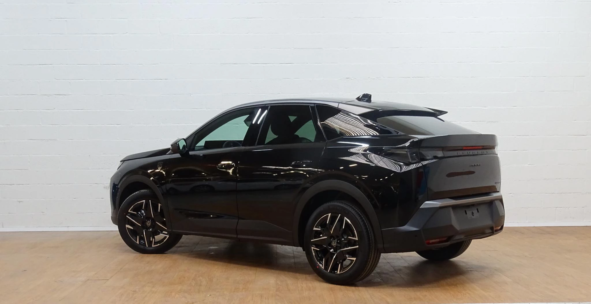 Peugeot 3008 1.2 HYBRID 145 e-DSC6 GT+alcantara +open dak