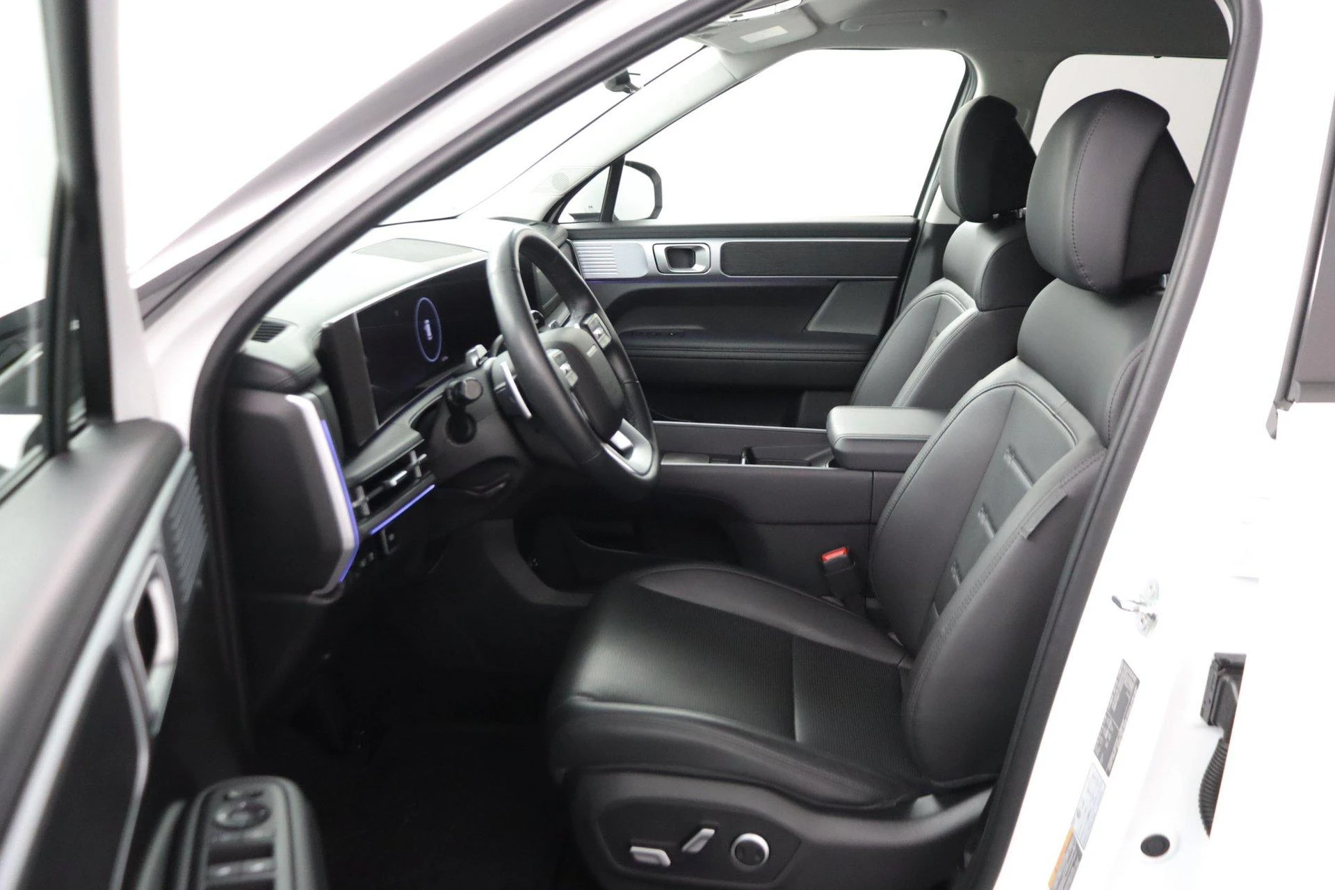Hyundai-Santa Fe-image-13