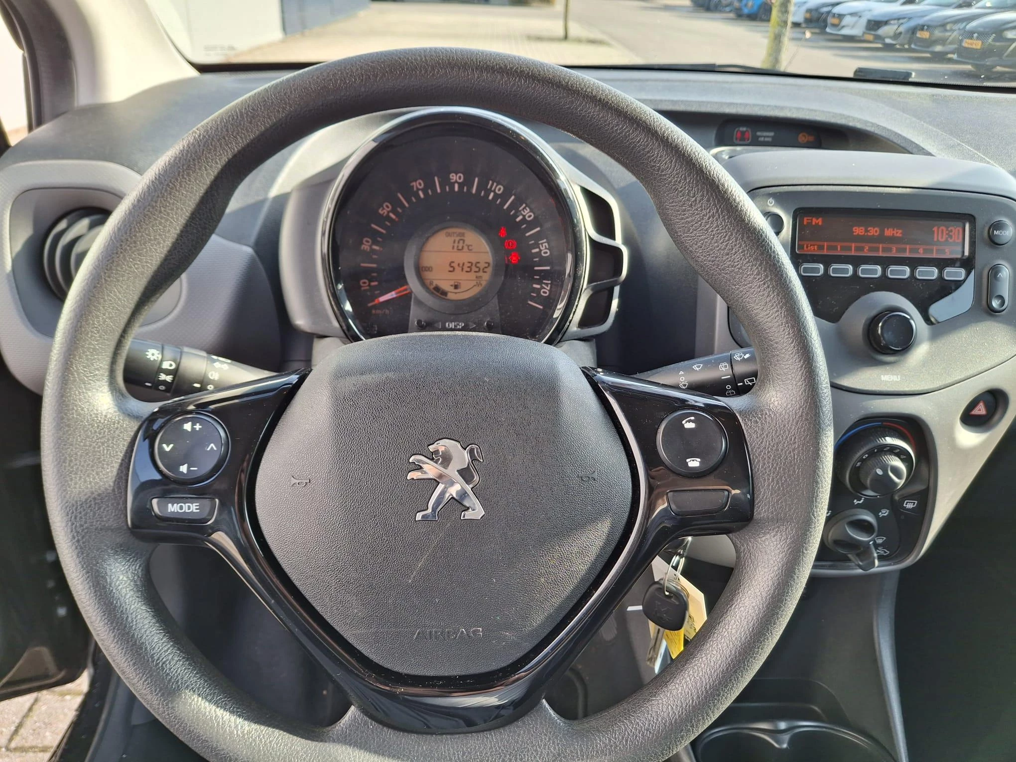 Peugeot-108-image-9