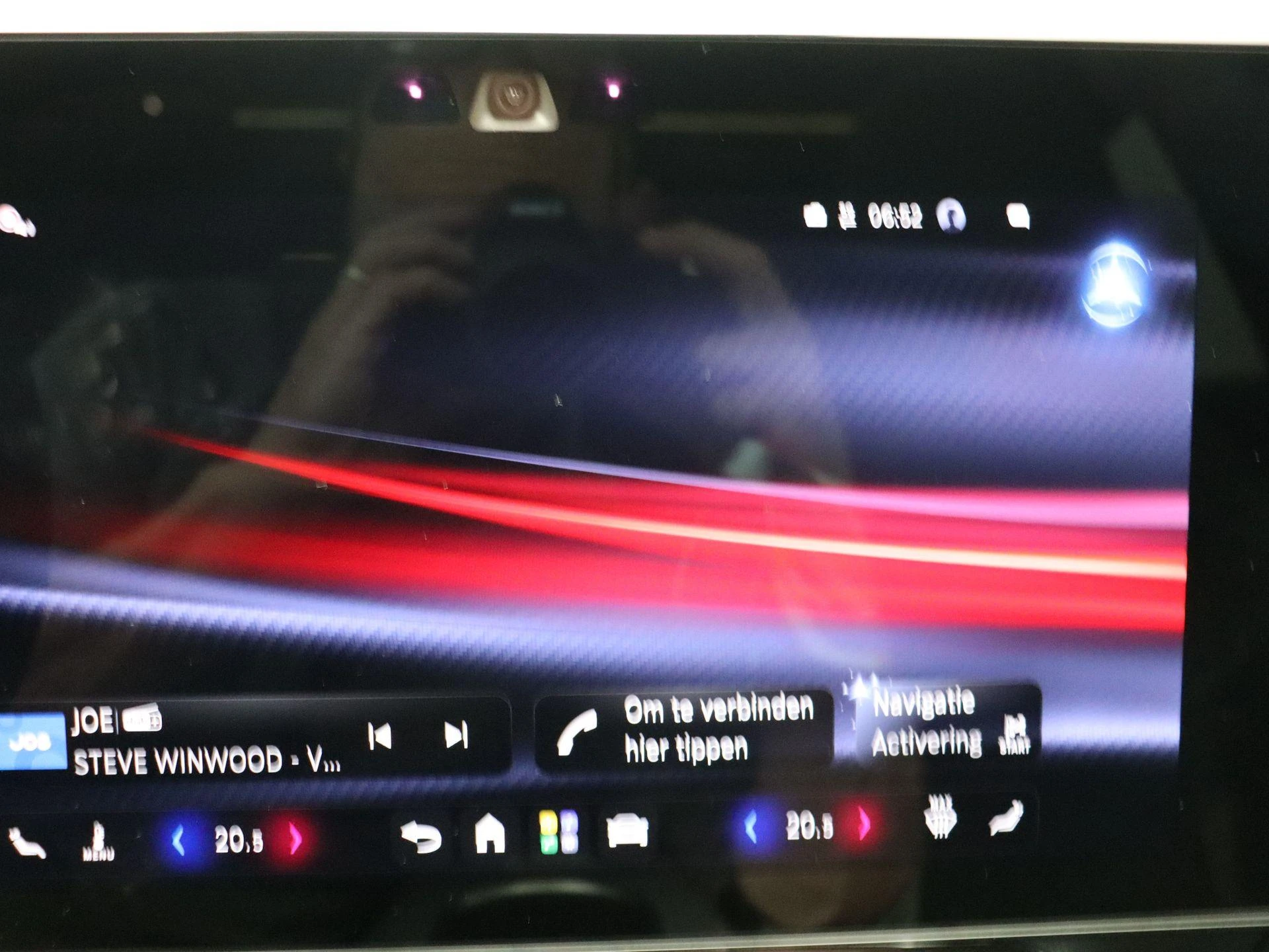 Mercedes-Benz-CLA-image-15