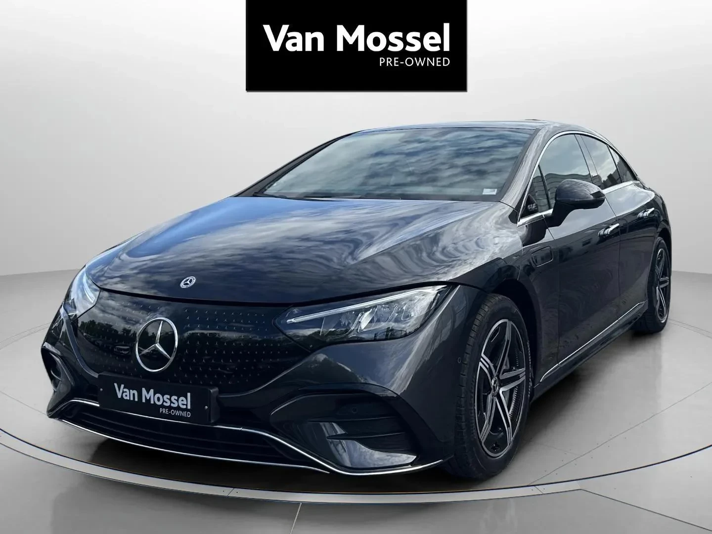 Mercedes-Benz-EQE-image-0