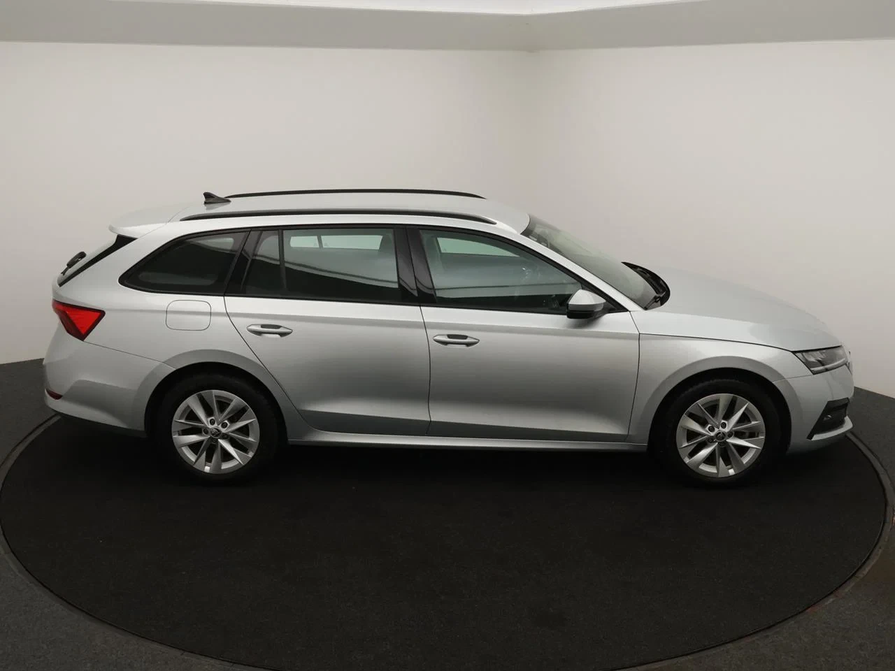 Škoda Octavia Combi PHEV Octavia SW PHEV 1.4TSI Ambition 204PK *AUTOMAAT*VIRTUAL COCKPIT*CRUISE CONTROL*PDC ACHTER*APP-CONNECT*...*