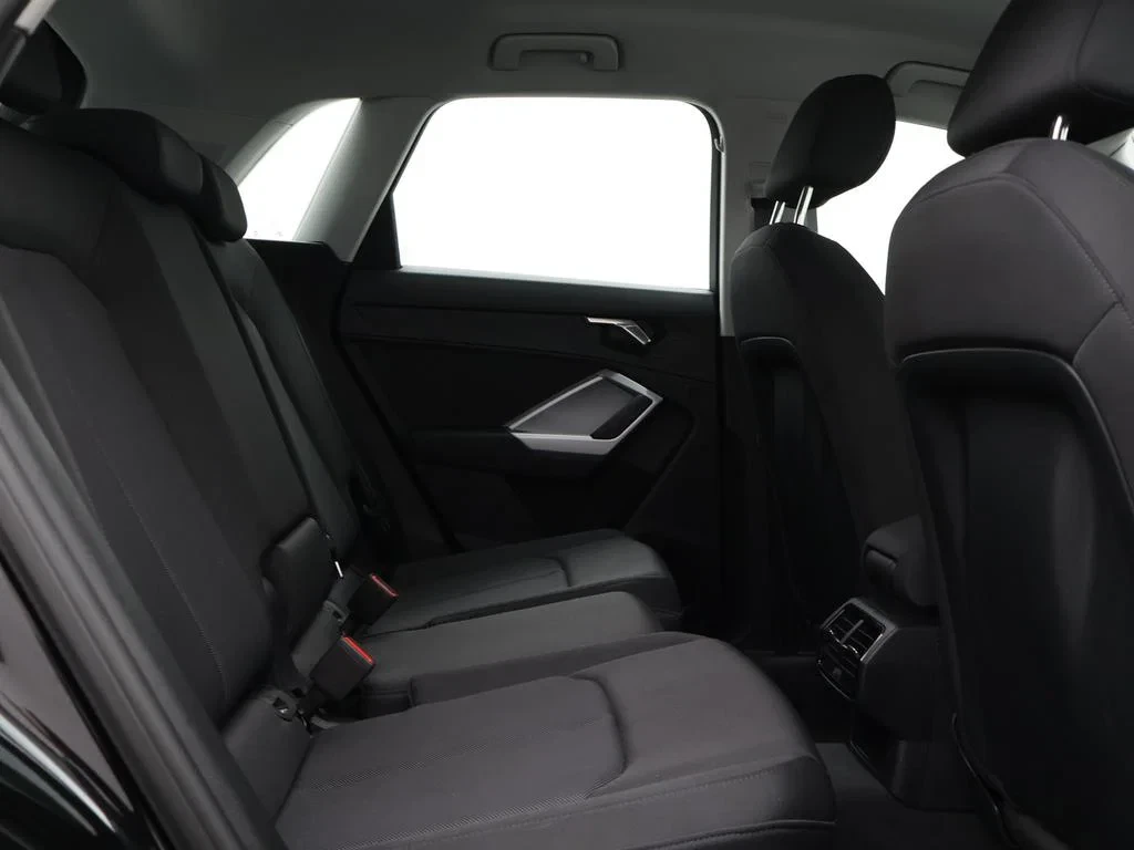 Audi-Q3-image-10