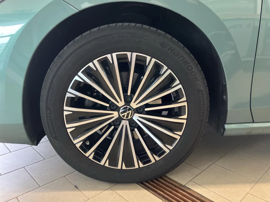 Volkswagen-Passat-image-2